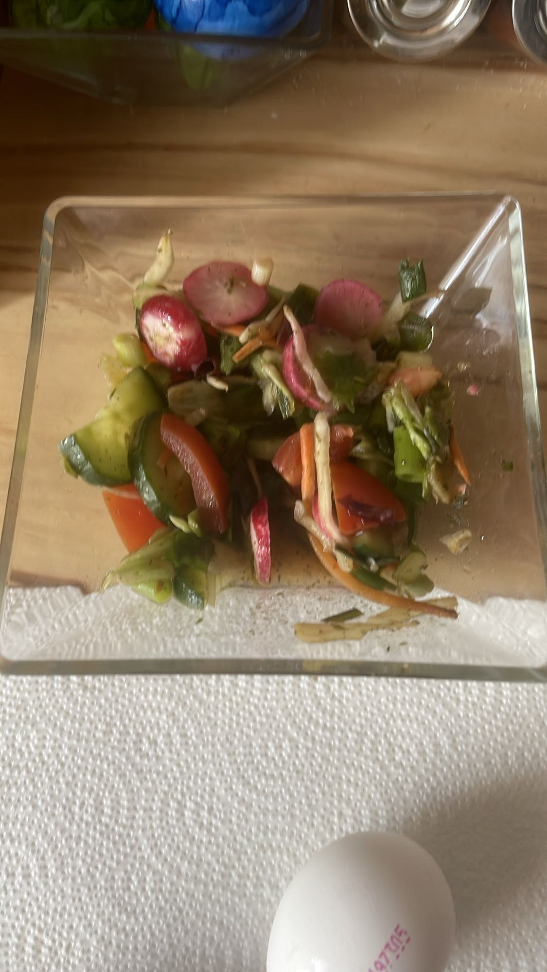 Gemischter Salat mit Ei