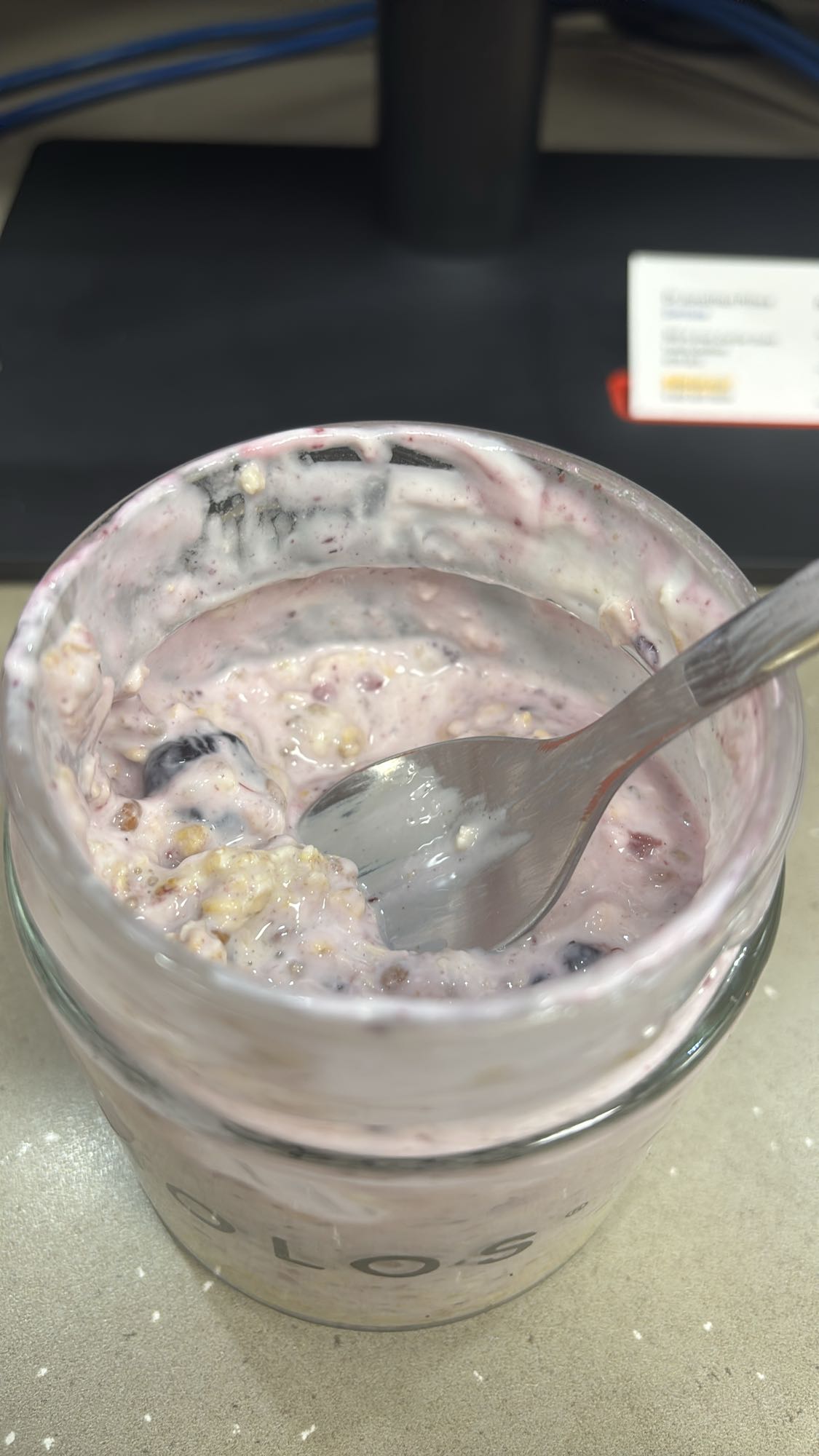 Yaourt aux fruits et flocons d’avoine