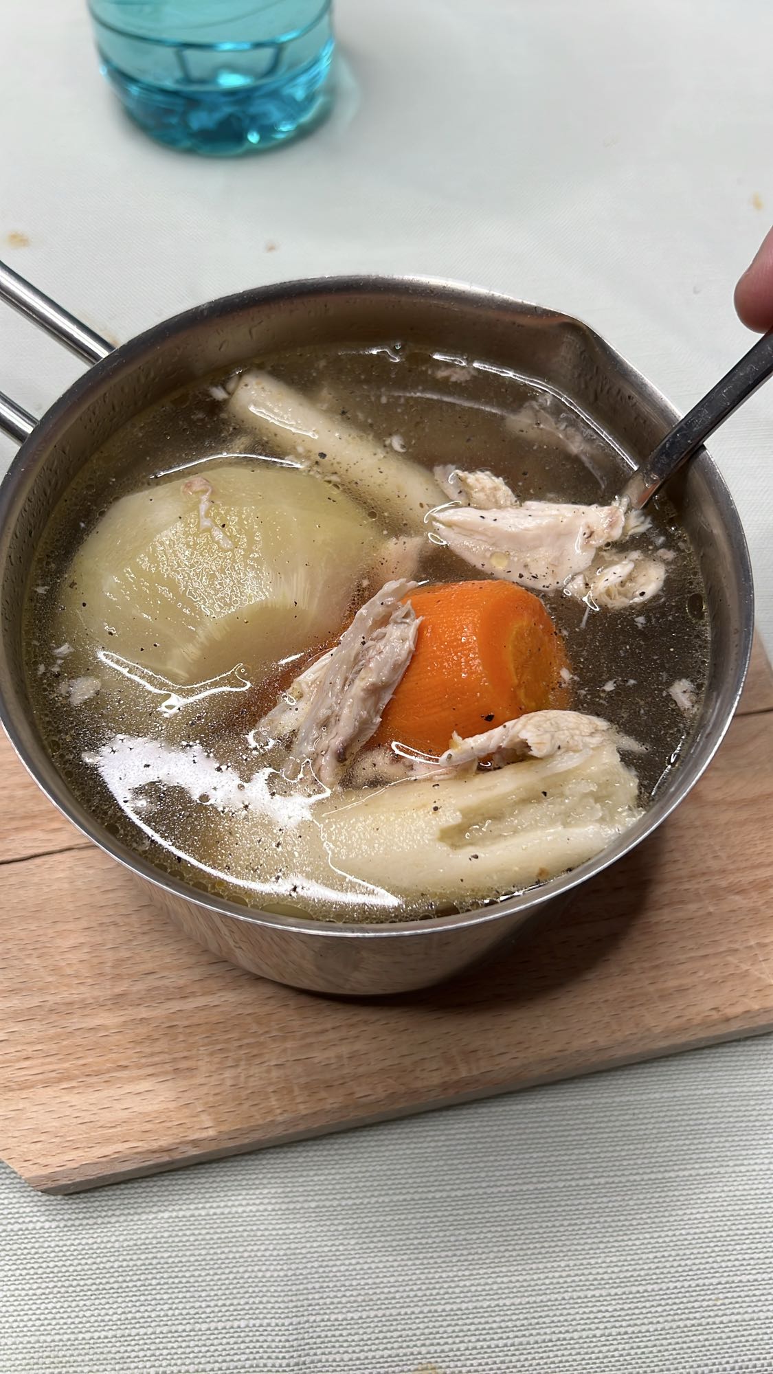 Supă de pui cu legume