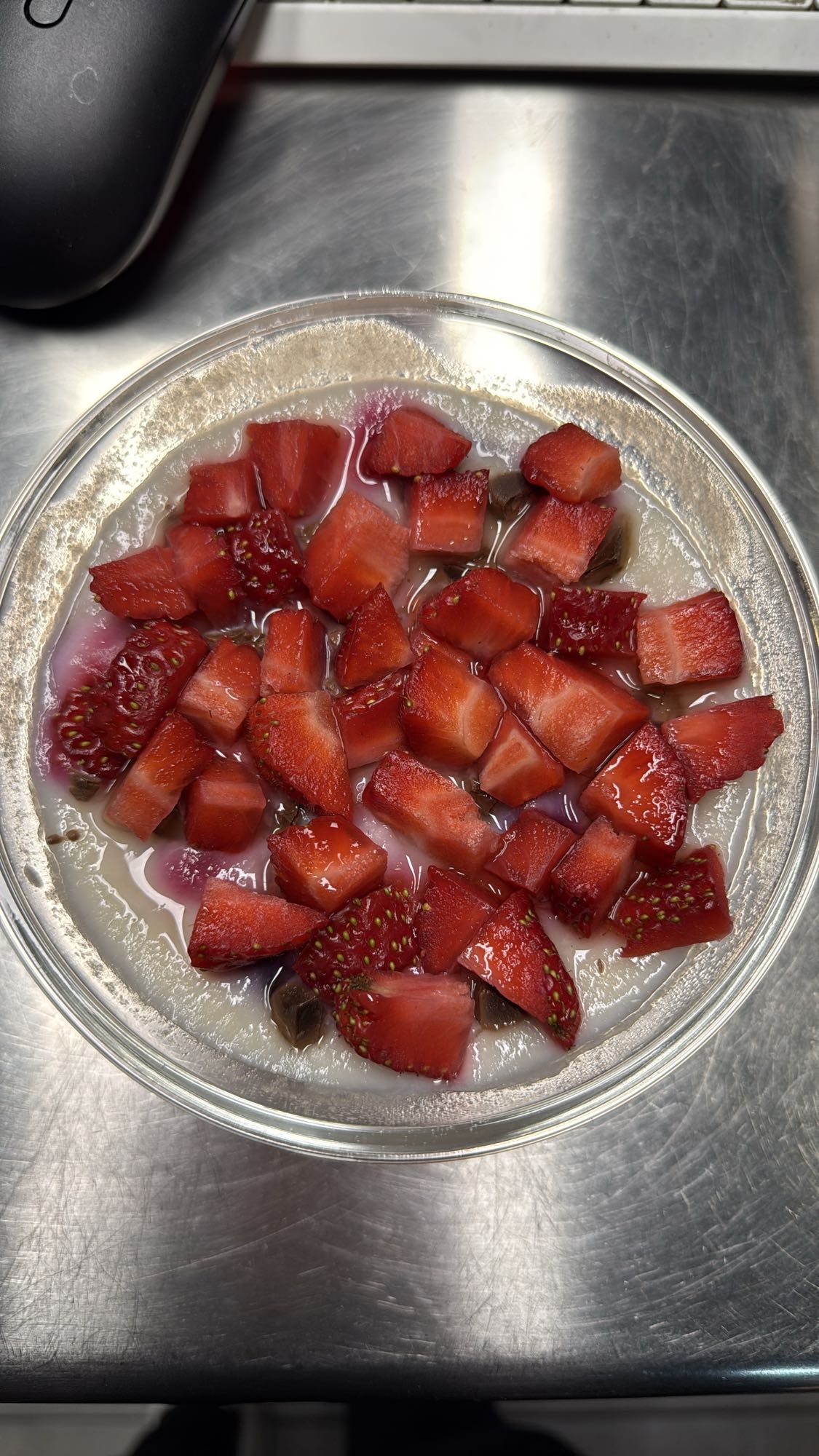 Strawberry chia pudding