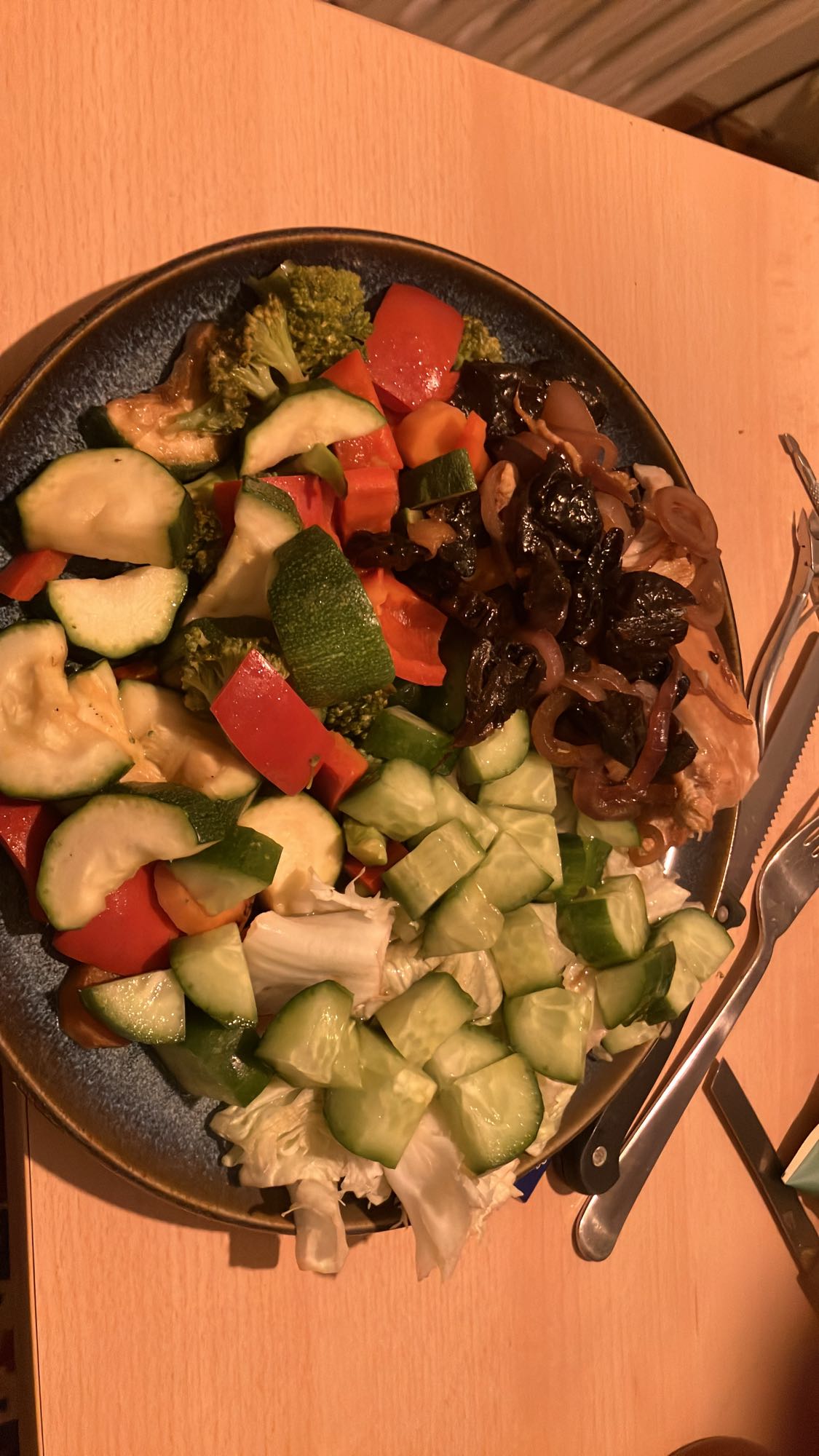 Prato de legumes e frango