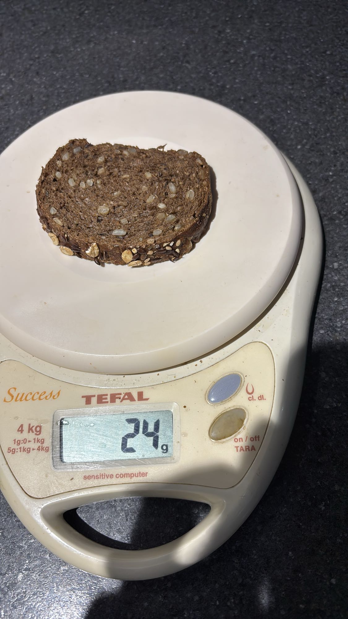 Tranche pain complet graines