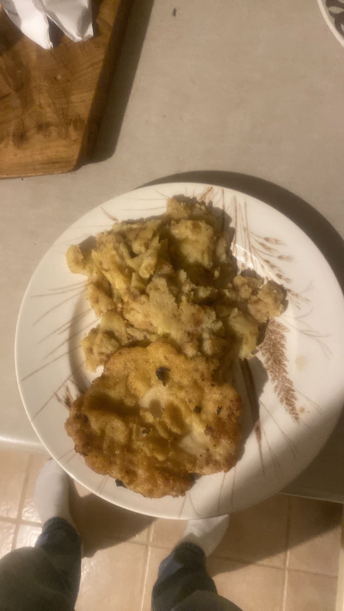 kotlet schabowy z ziemniakami