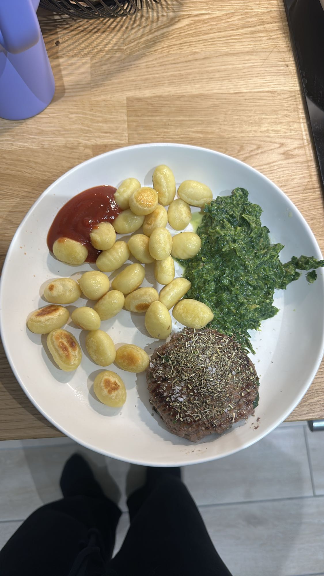 Gnocchis, steak, épinards