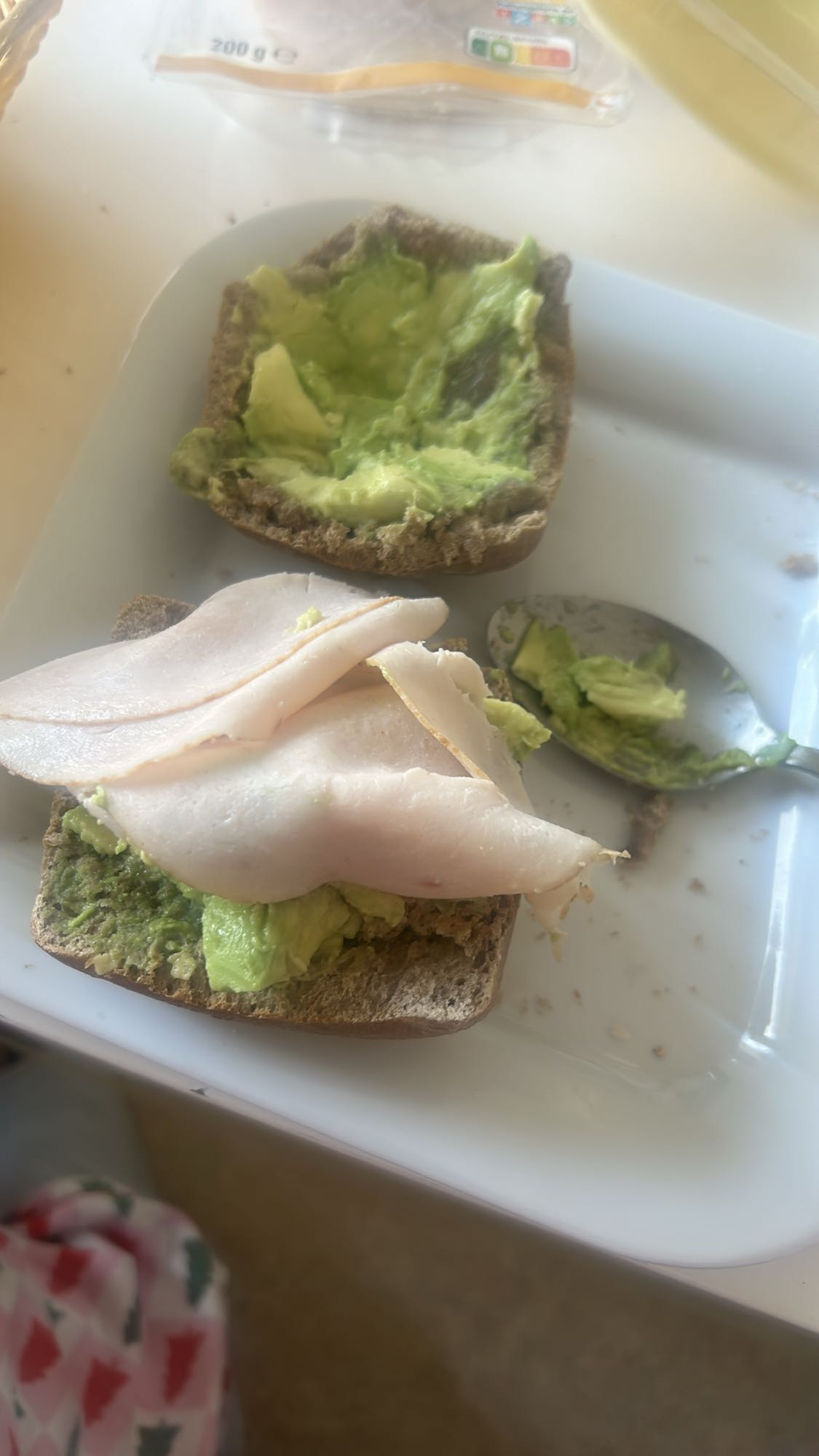 Avocado kalkoen sandwich