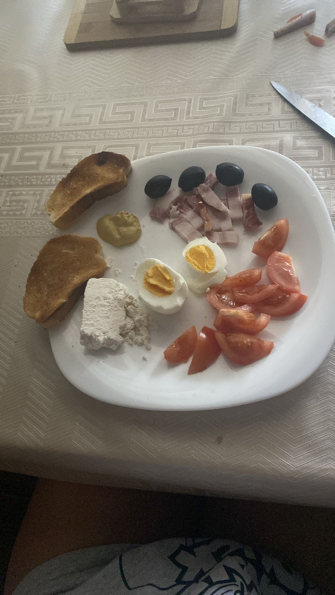 Egg, Toast, Veggie Plate