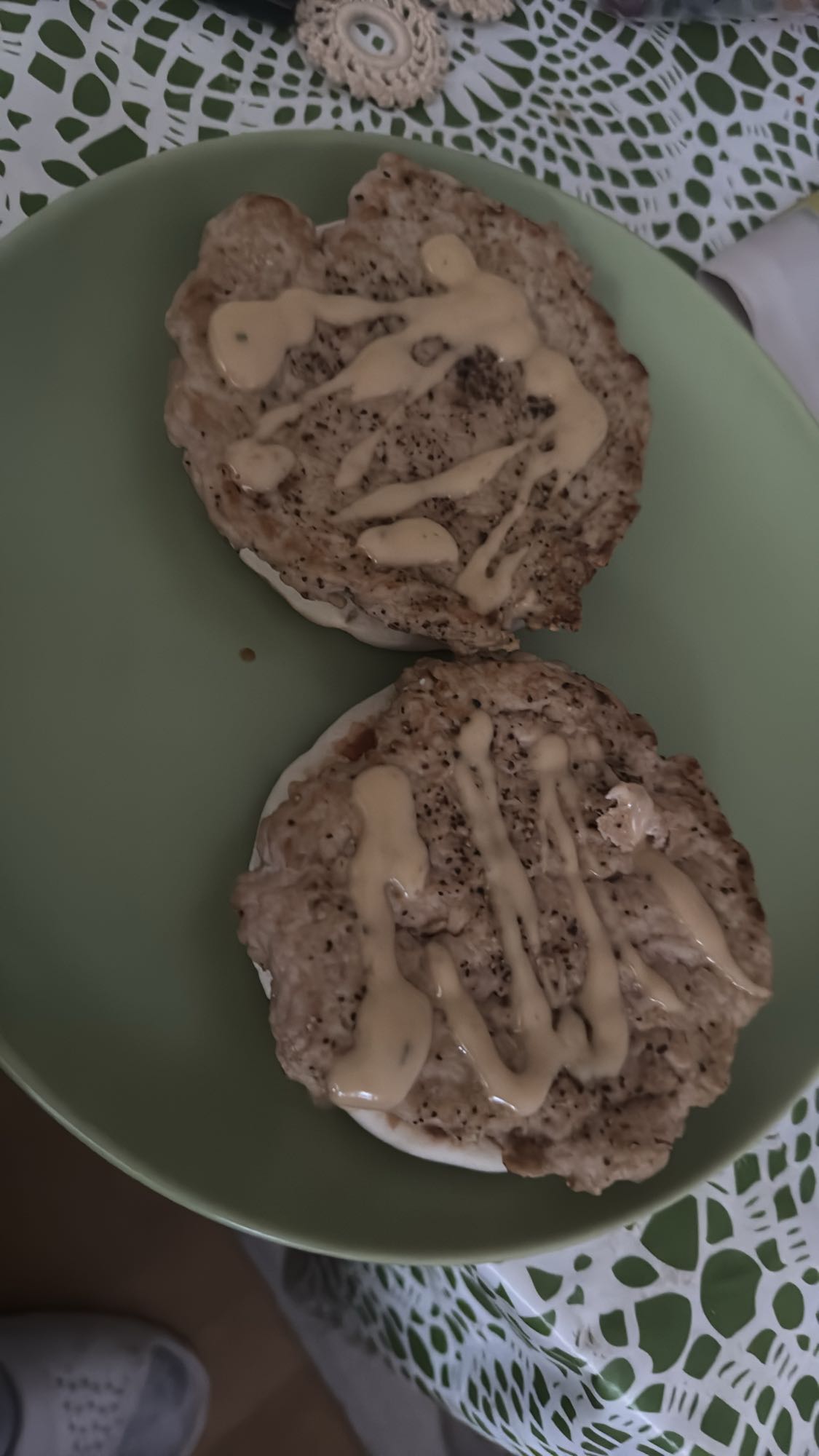 Kycklingburgare med sås