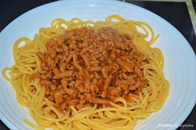 Spaghetti z mięsem mielonym
