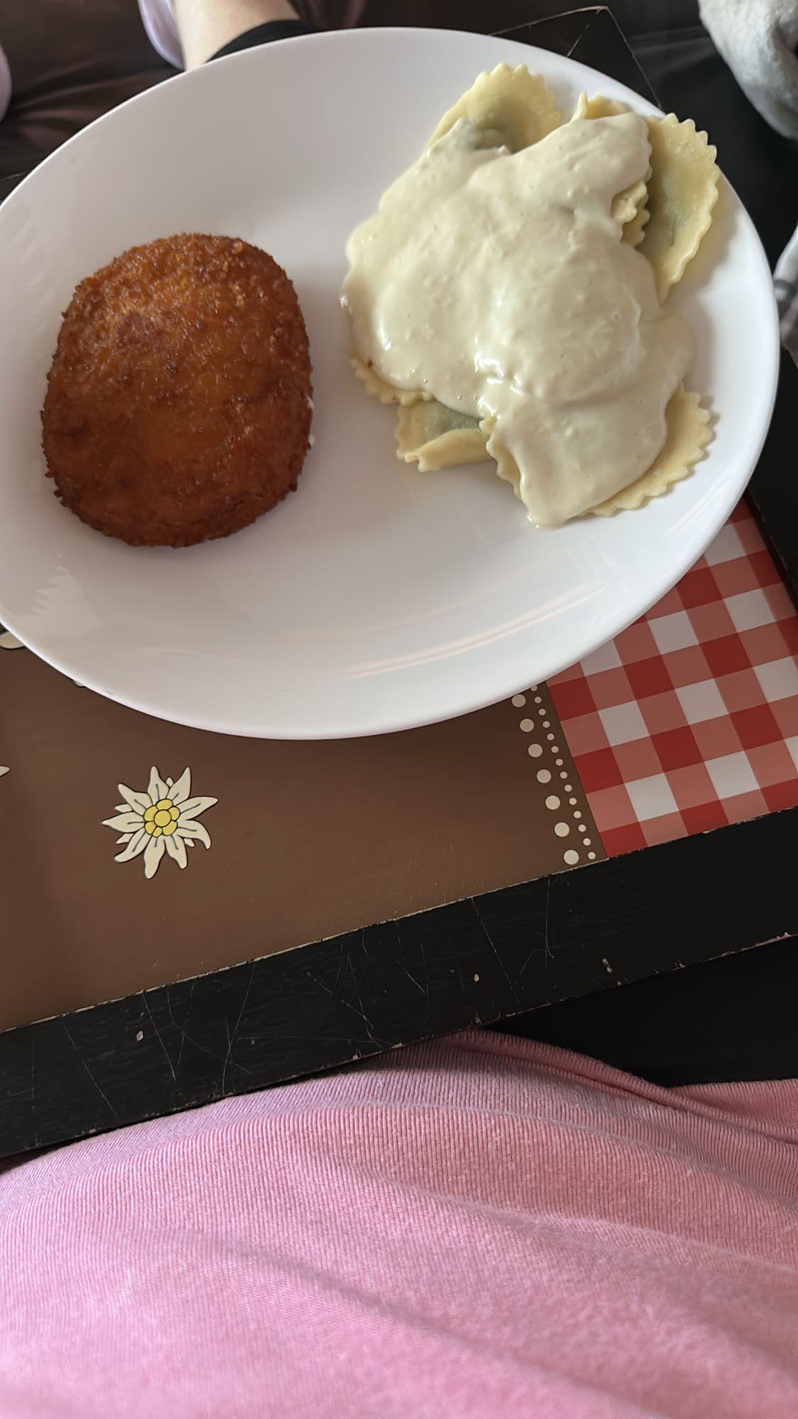 Ravioli mit Käsesauce & Rösti