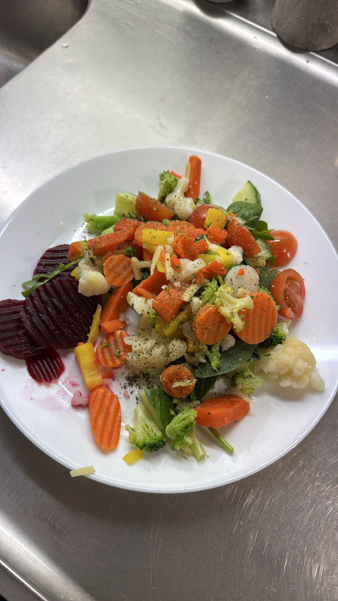 Blandad grönsakssallad