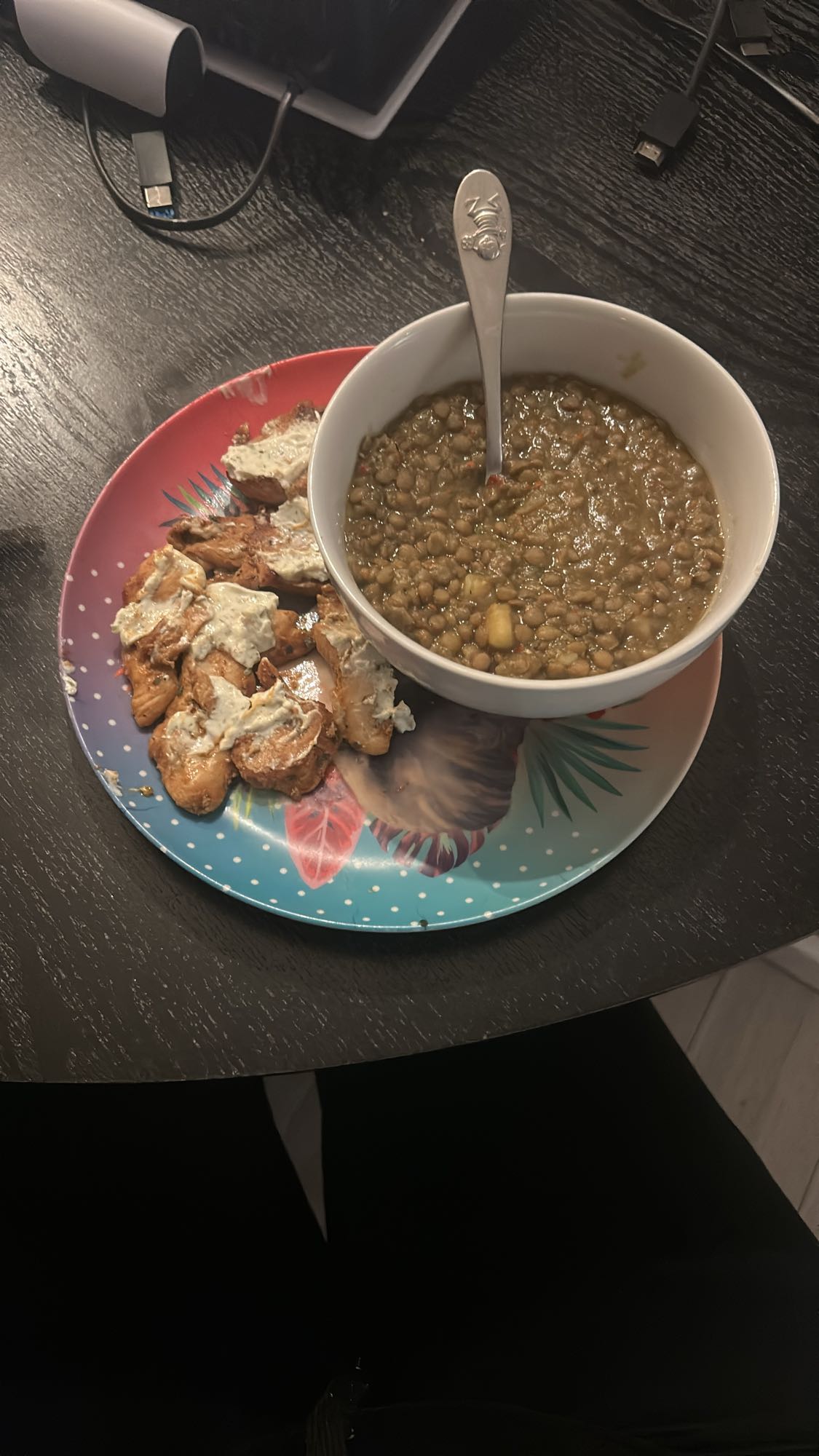 Linzenstoof en kiptoast