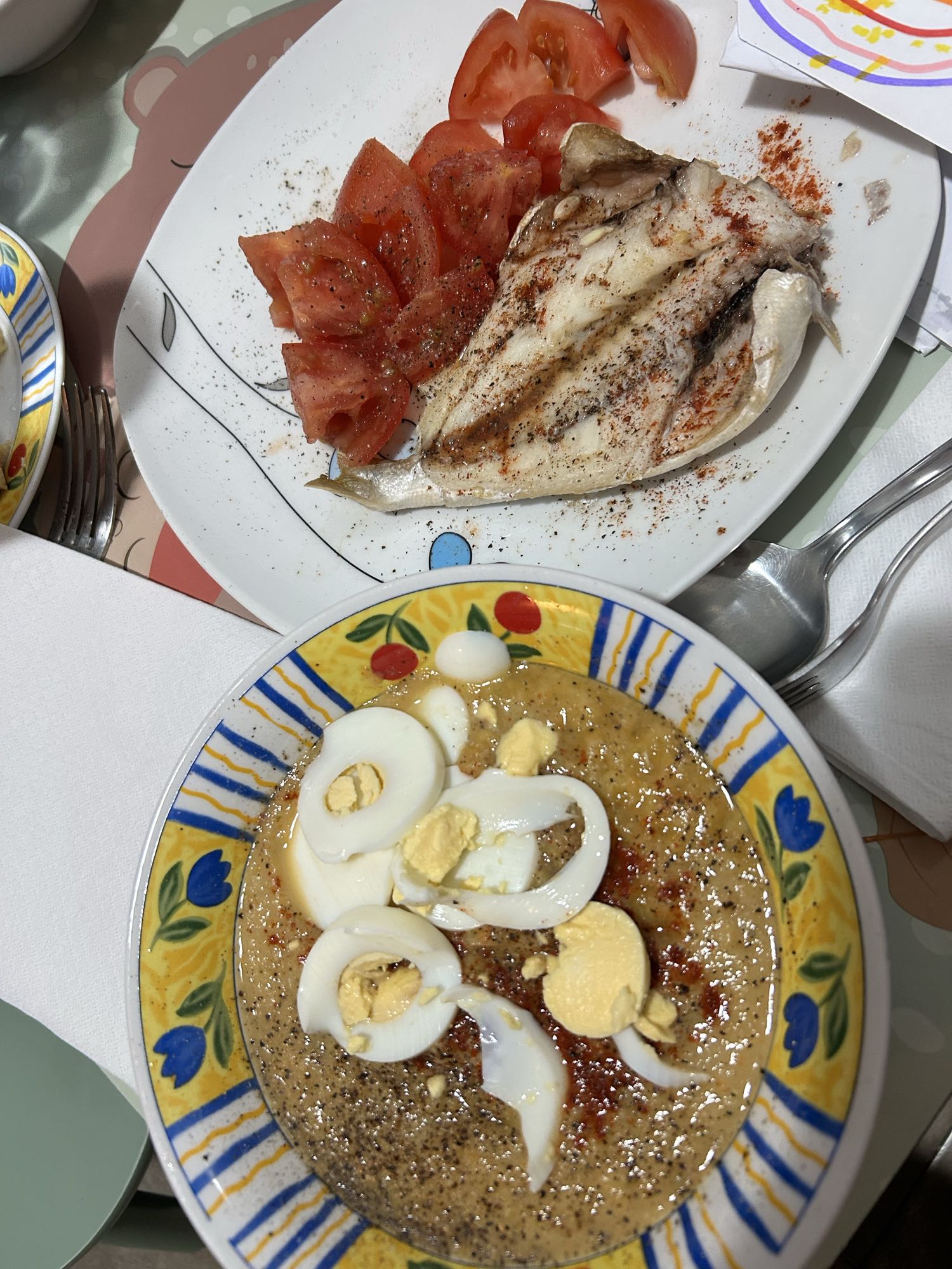 Pescado, tomate y avena