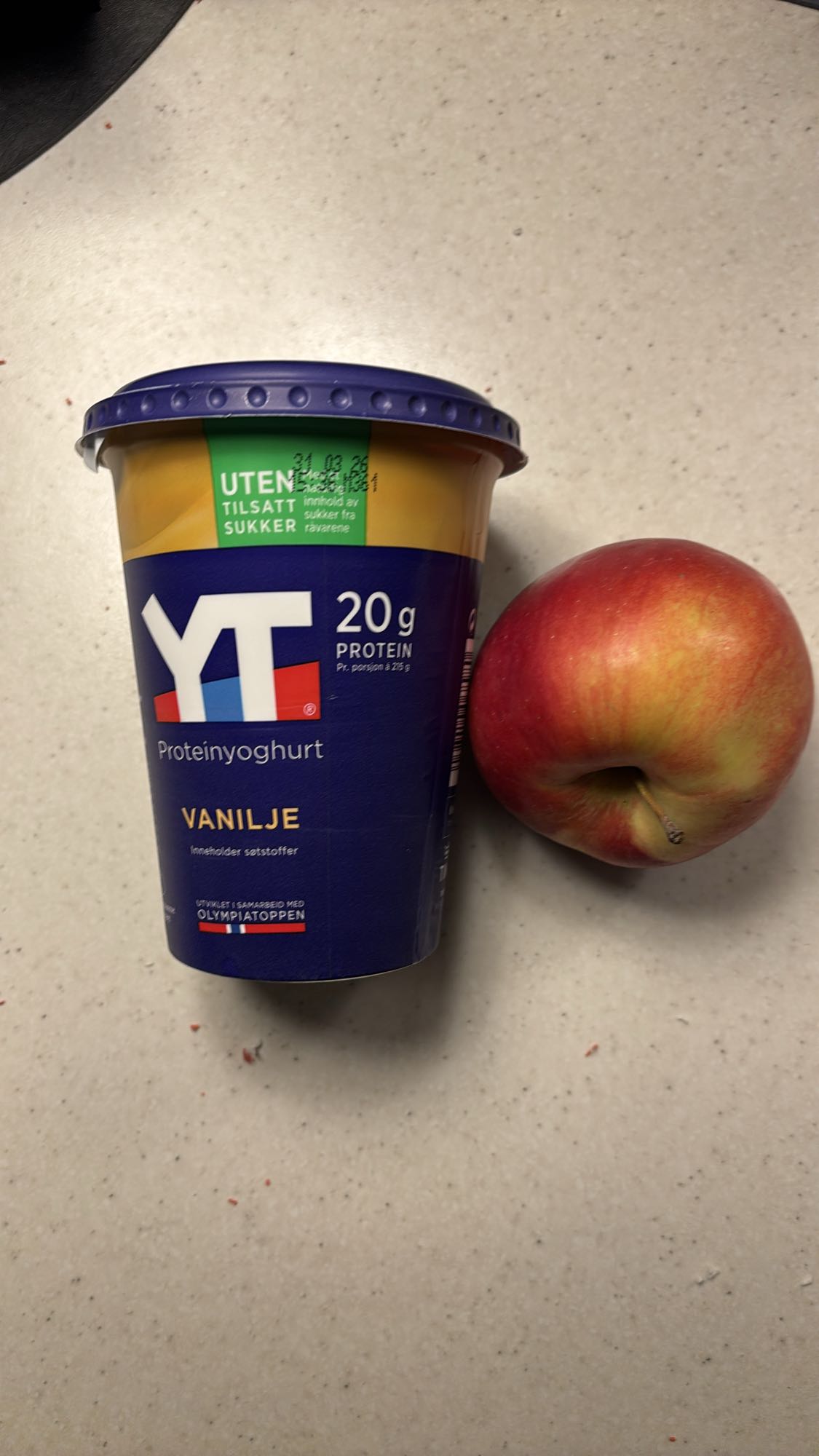 YT vaniljeyoghurt og eple