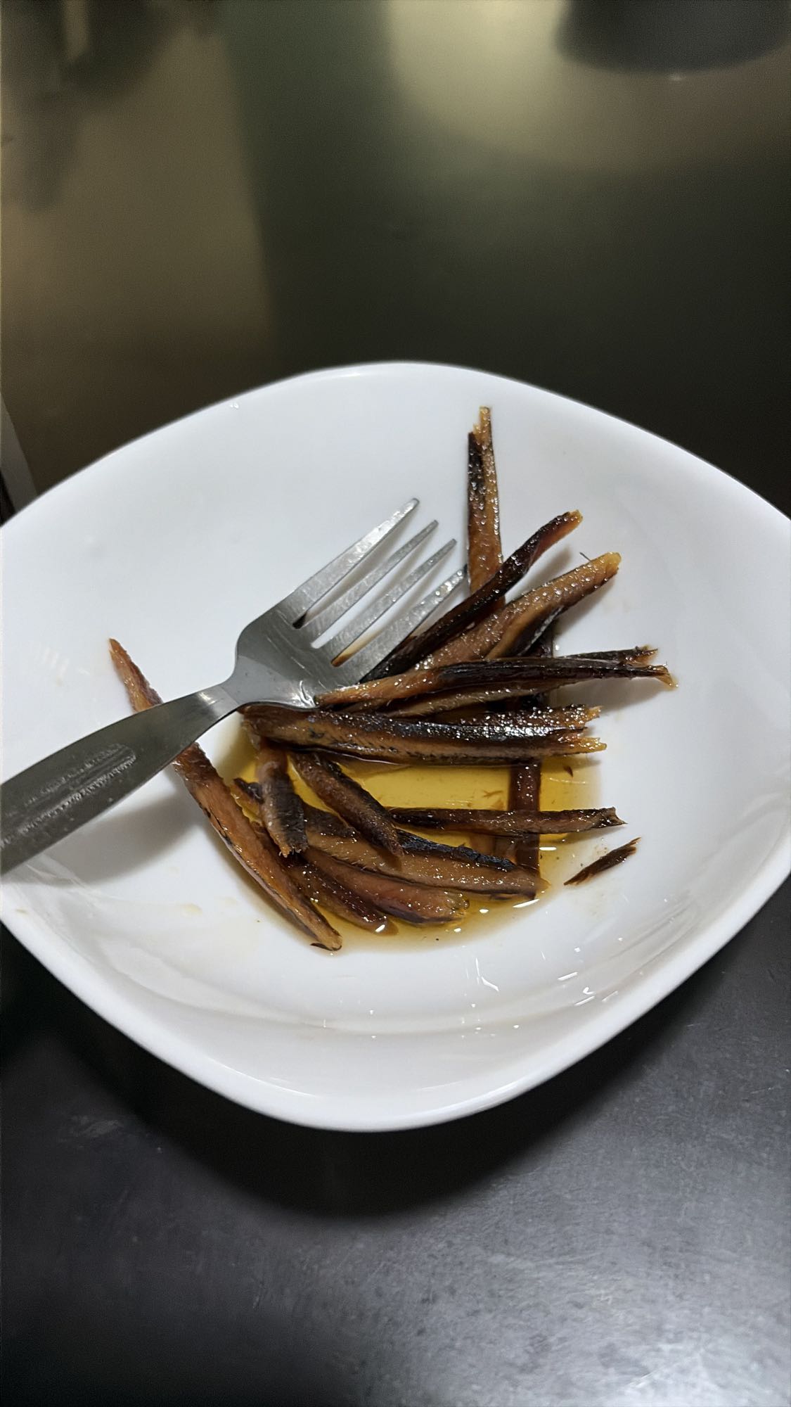 Anchovies in olive oil