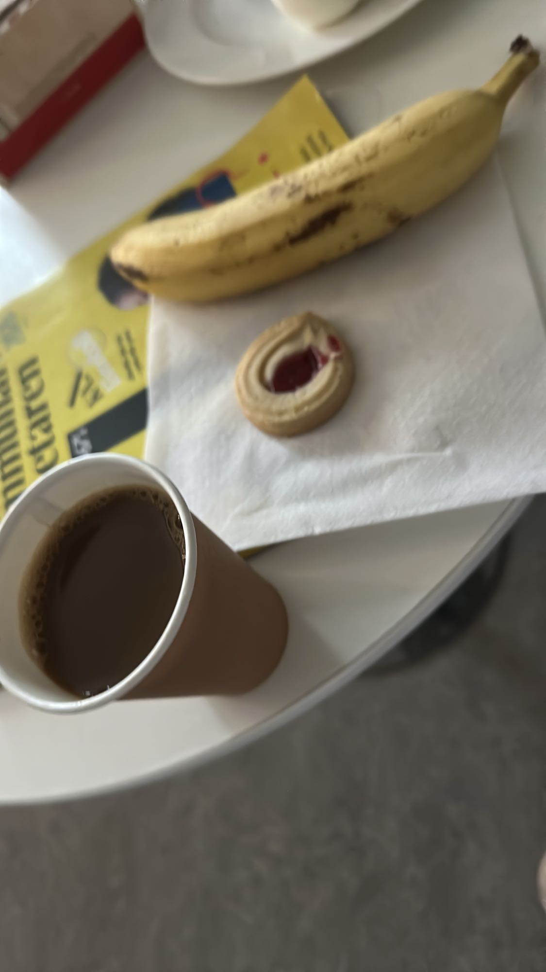 Fika med banan och kaffe