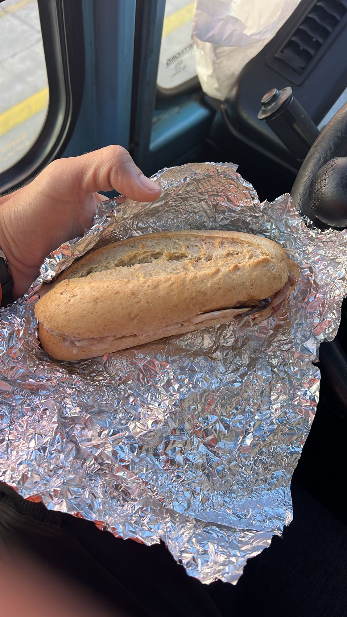 bocadillo de jamón y pan