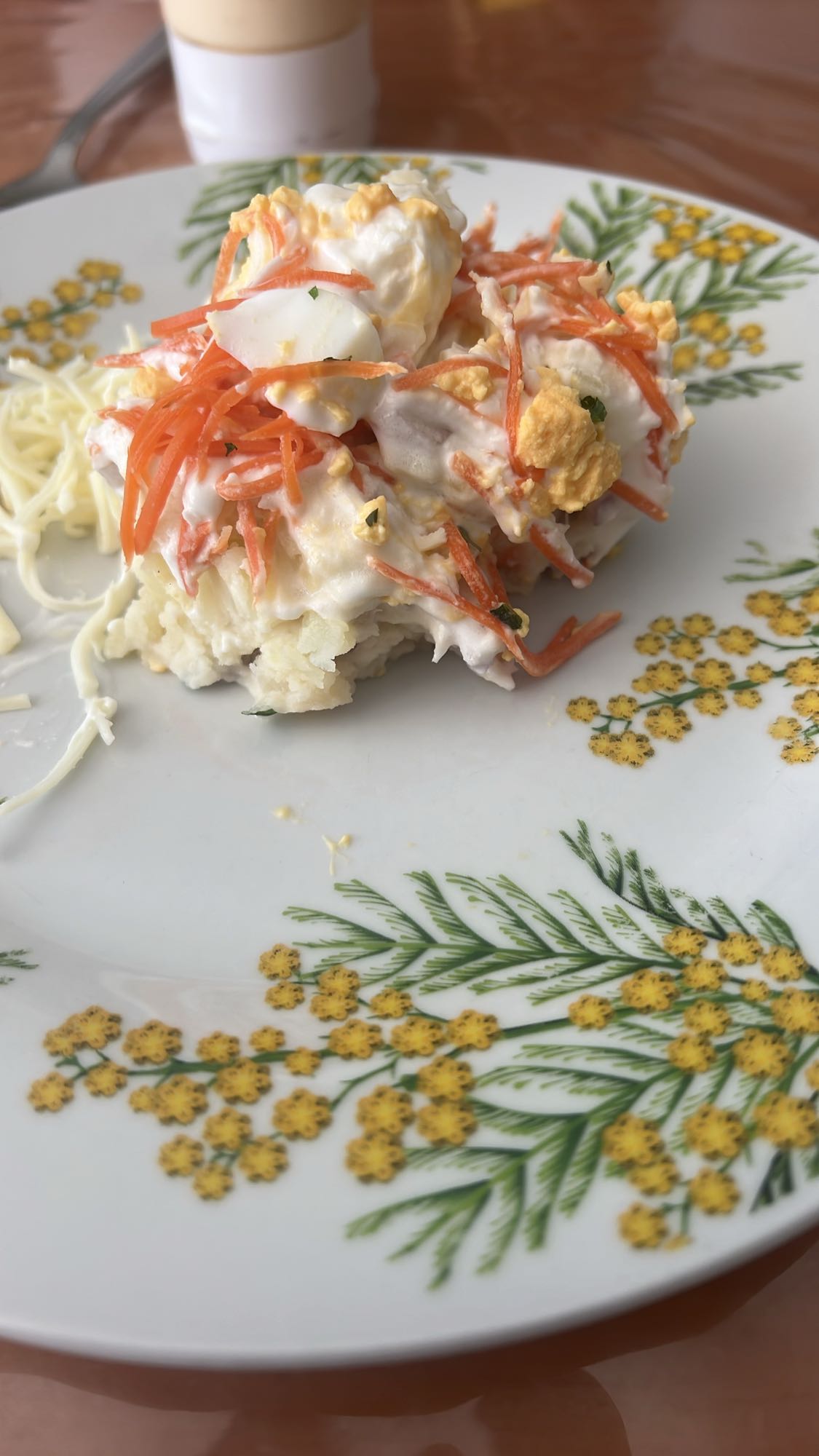 ensalada rusa con huevo