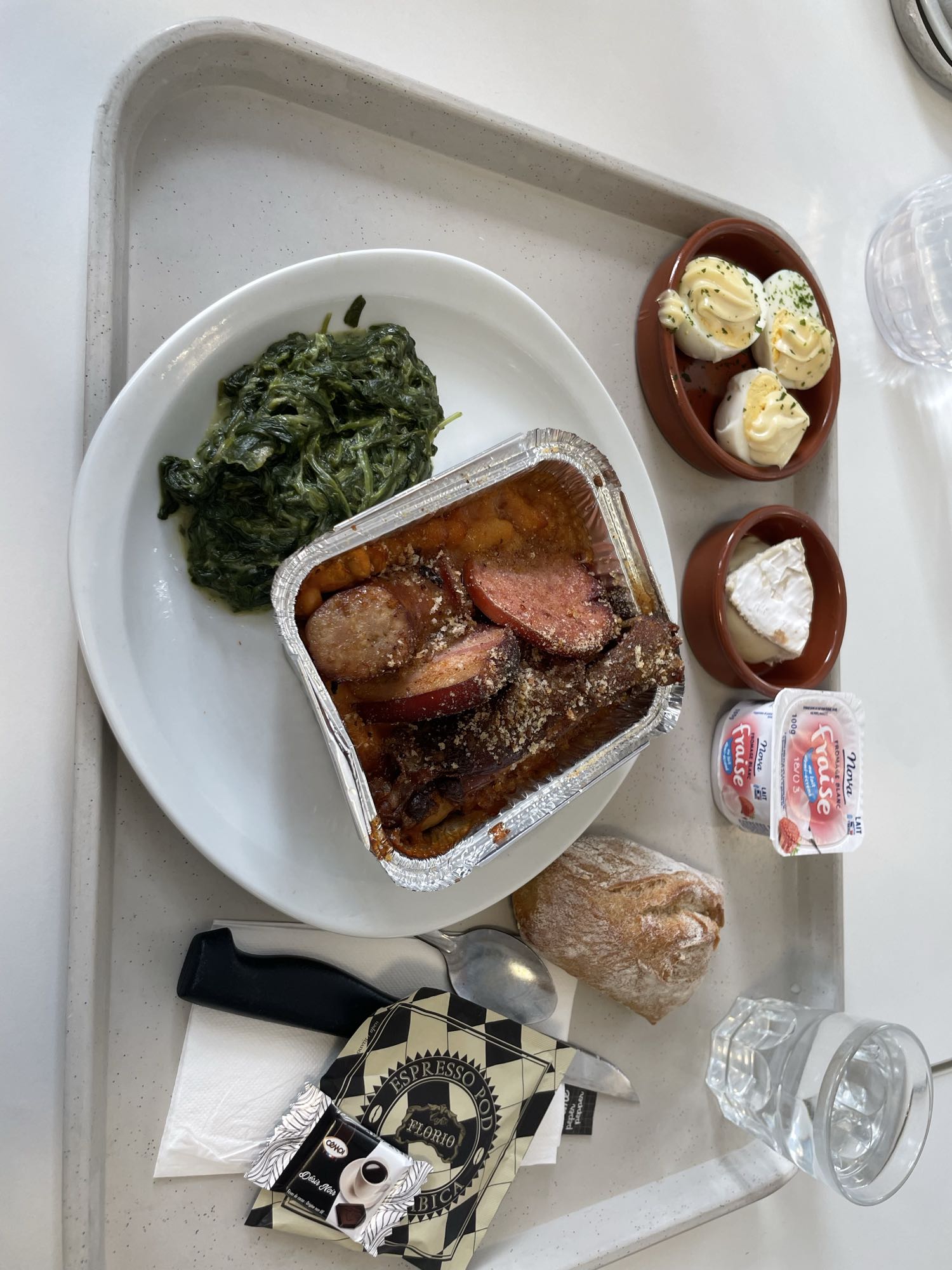 Déjeuner cantine varié