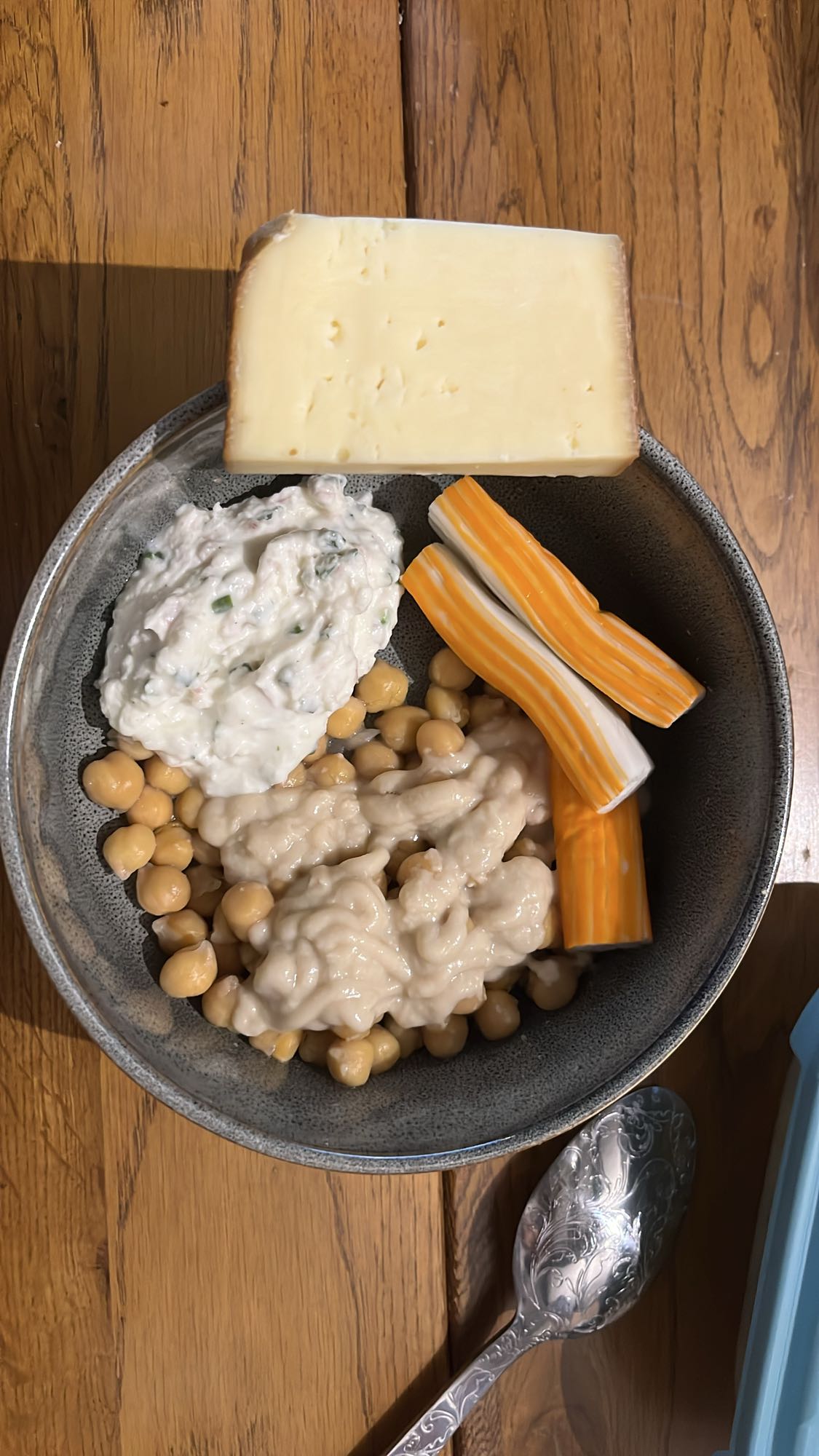 Chickpea cheese bowl