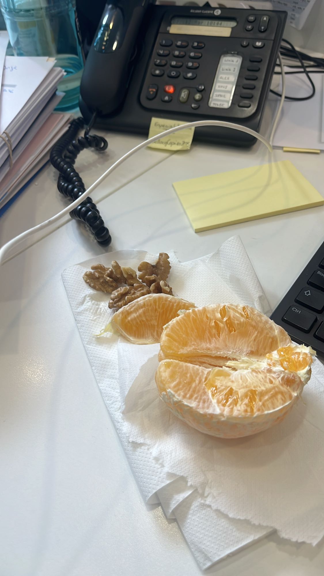 Nuez y mandarina