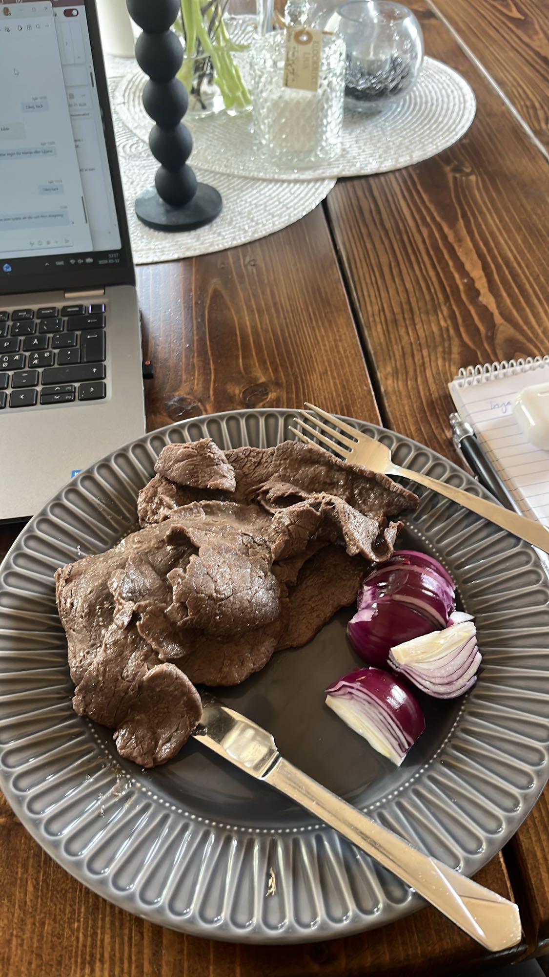 Biff med rödlök