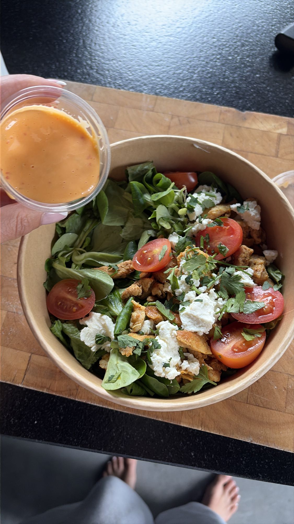 Sałatka z kurczakiem i fetą