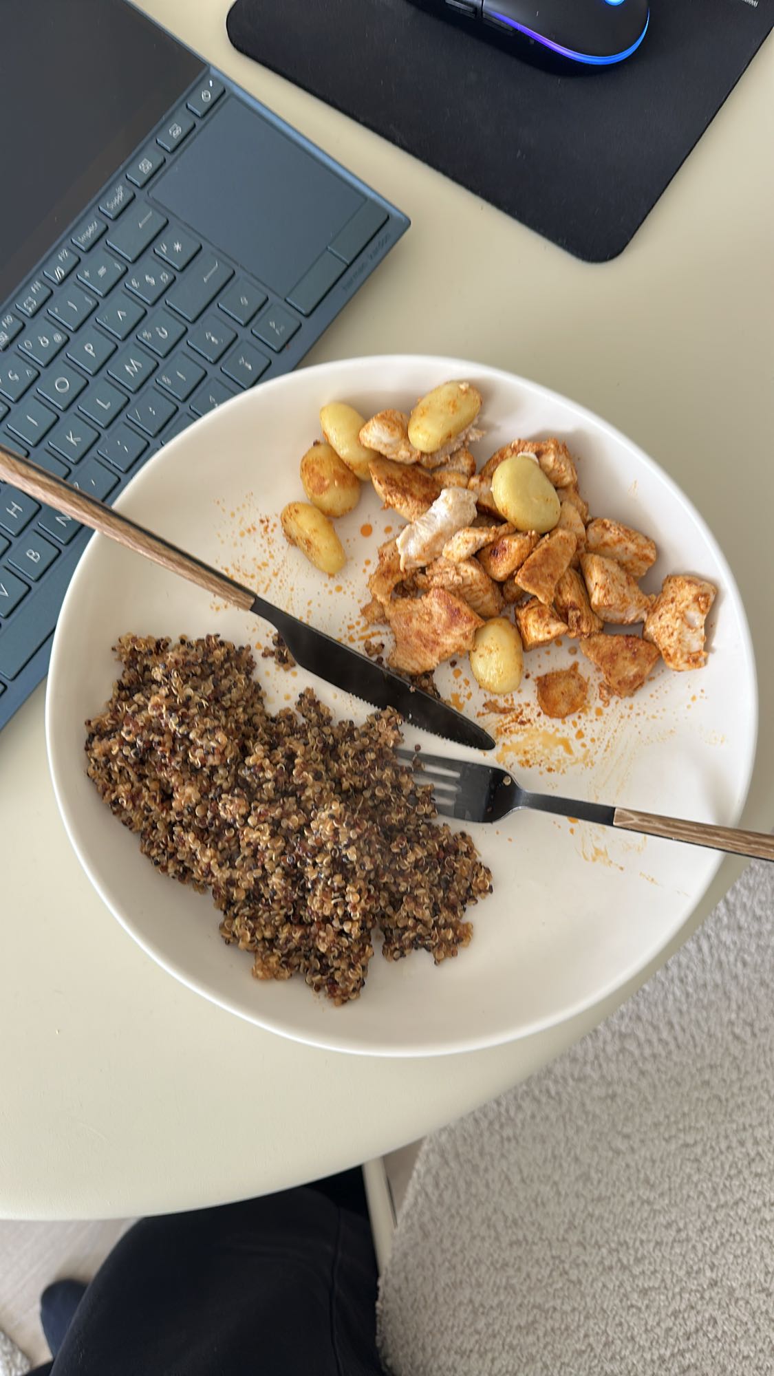 Poulet, quinoa et pommes de terre