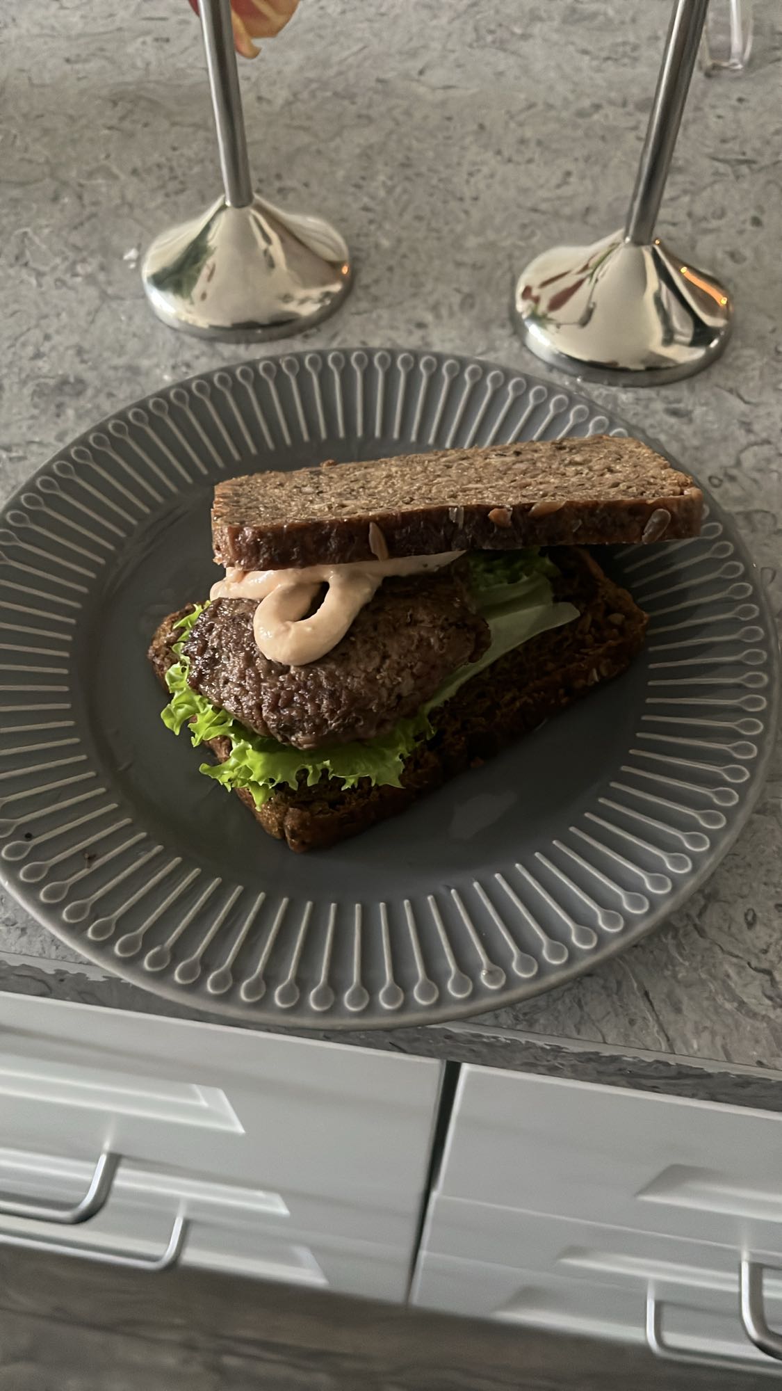 Rågbröd burgarsmörgås