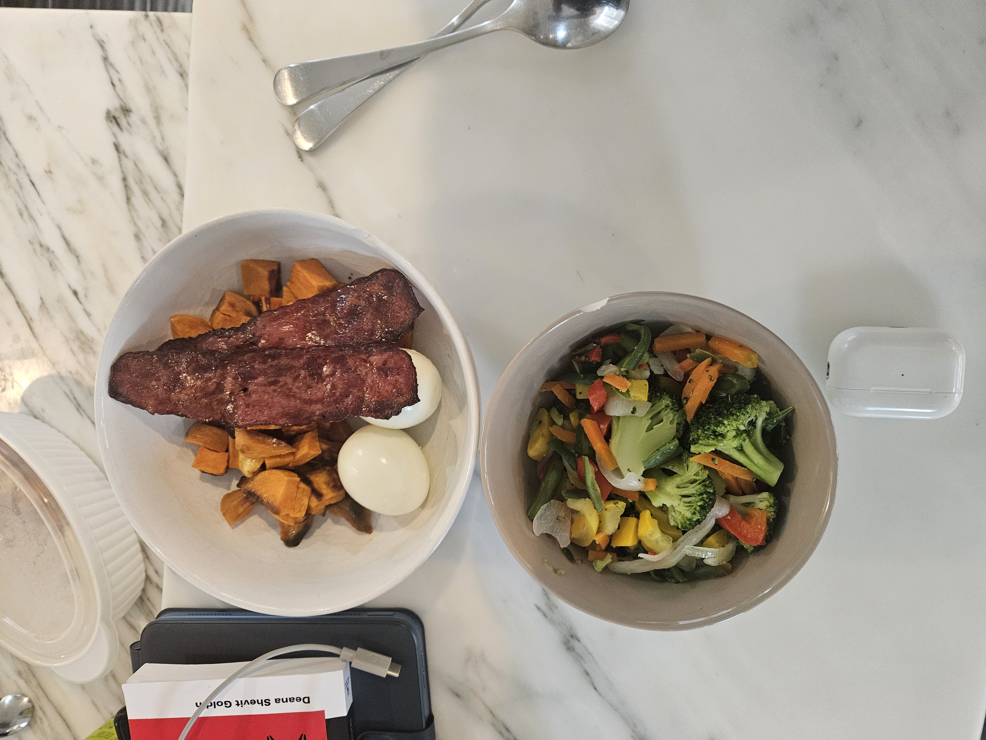 Eggs, Turkey Bacon & Veggies