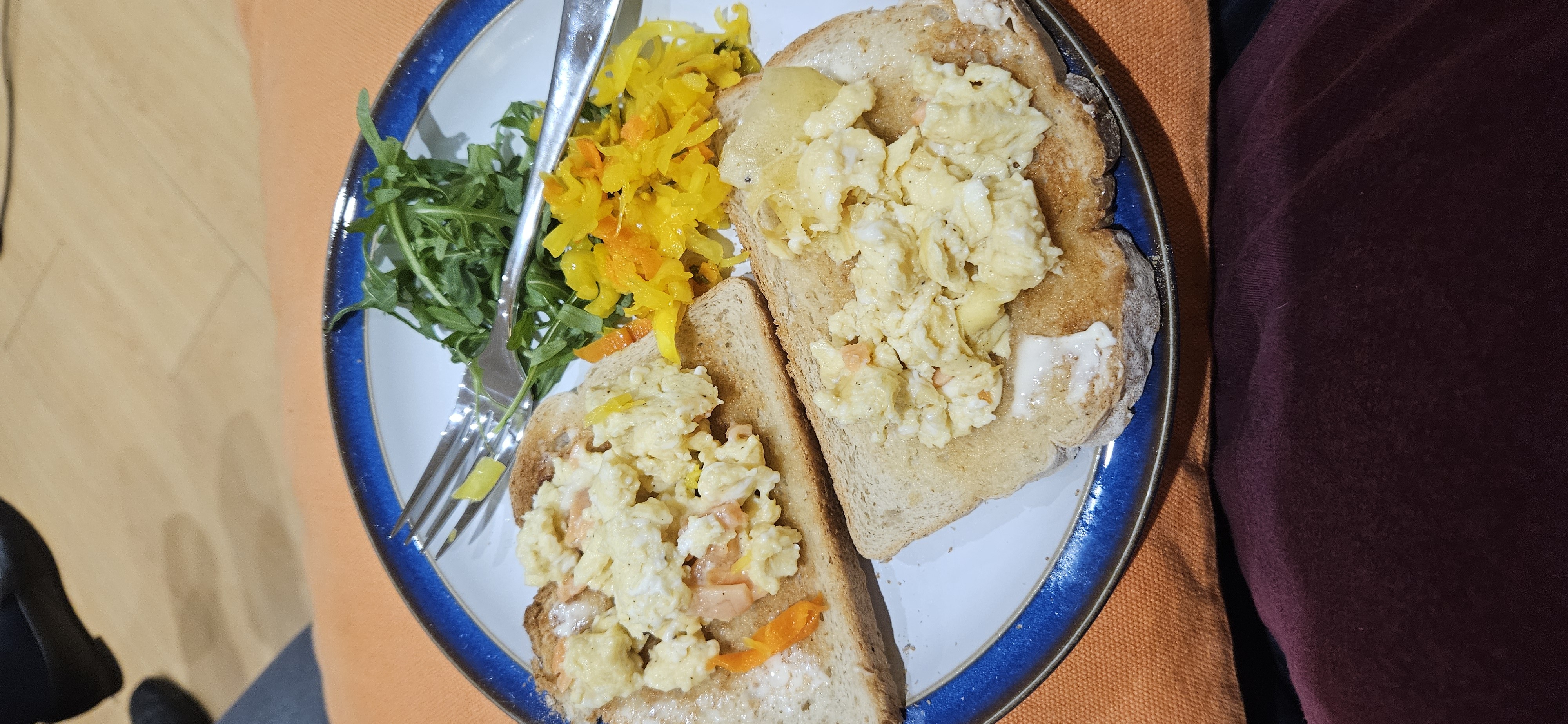 Scrambled eggs on toast