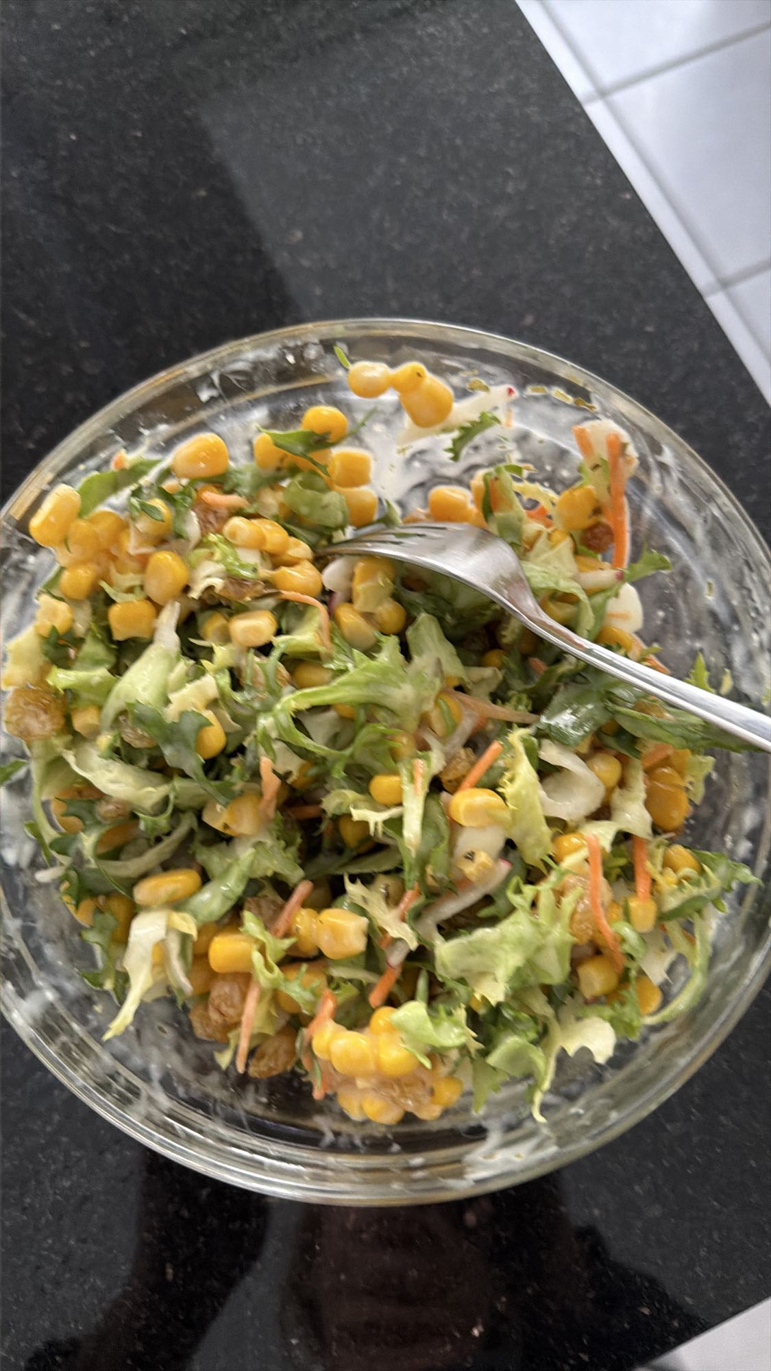 Maissalat mit Dressing