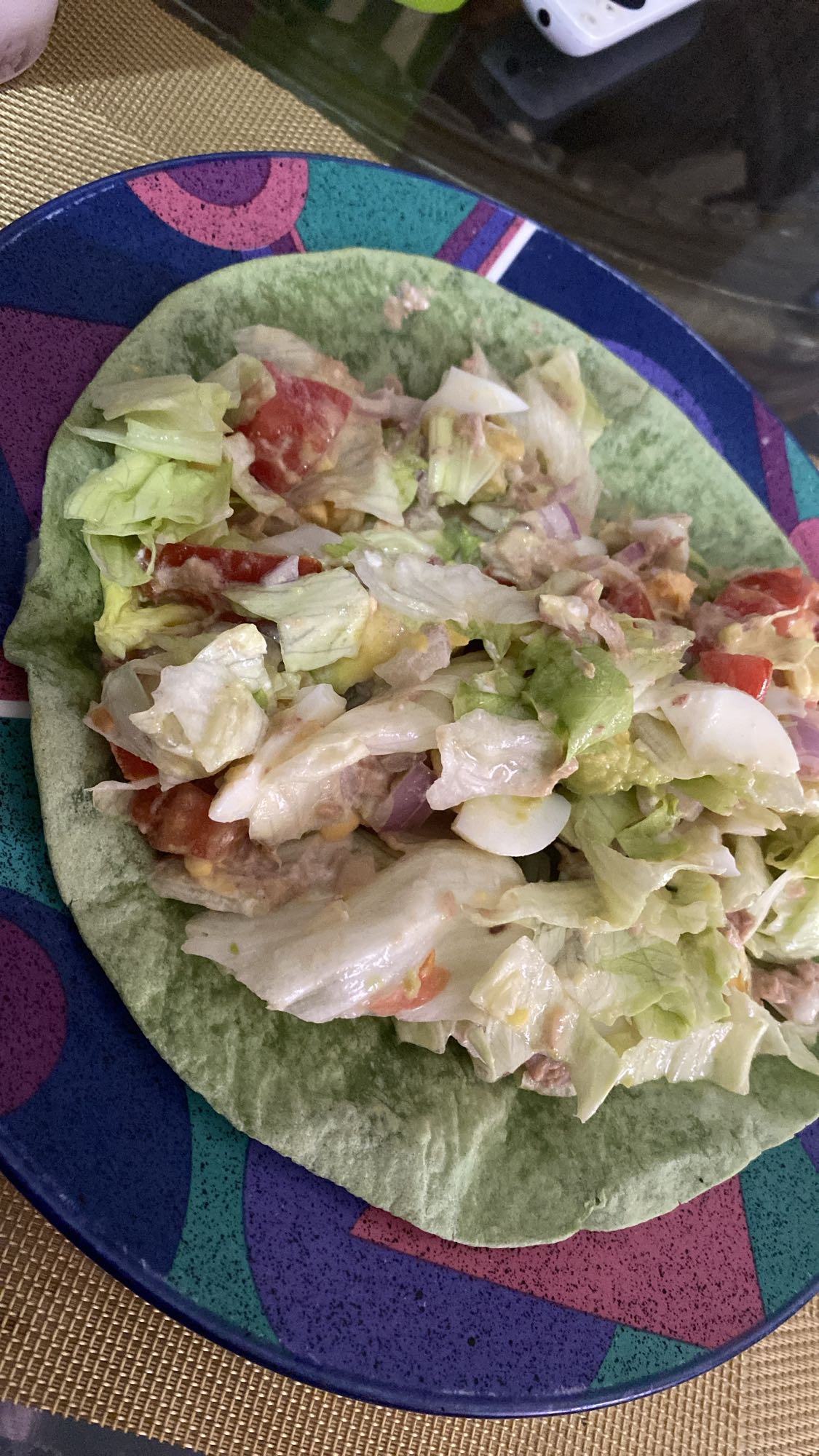 Wrap de atún y vegetales