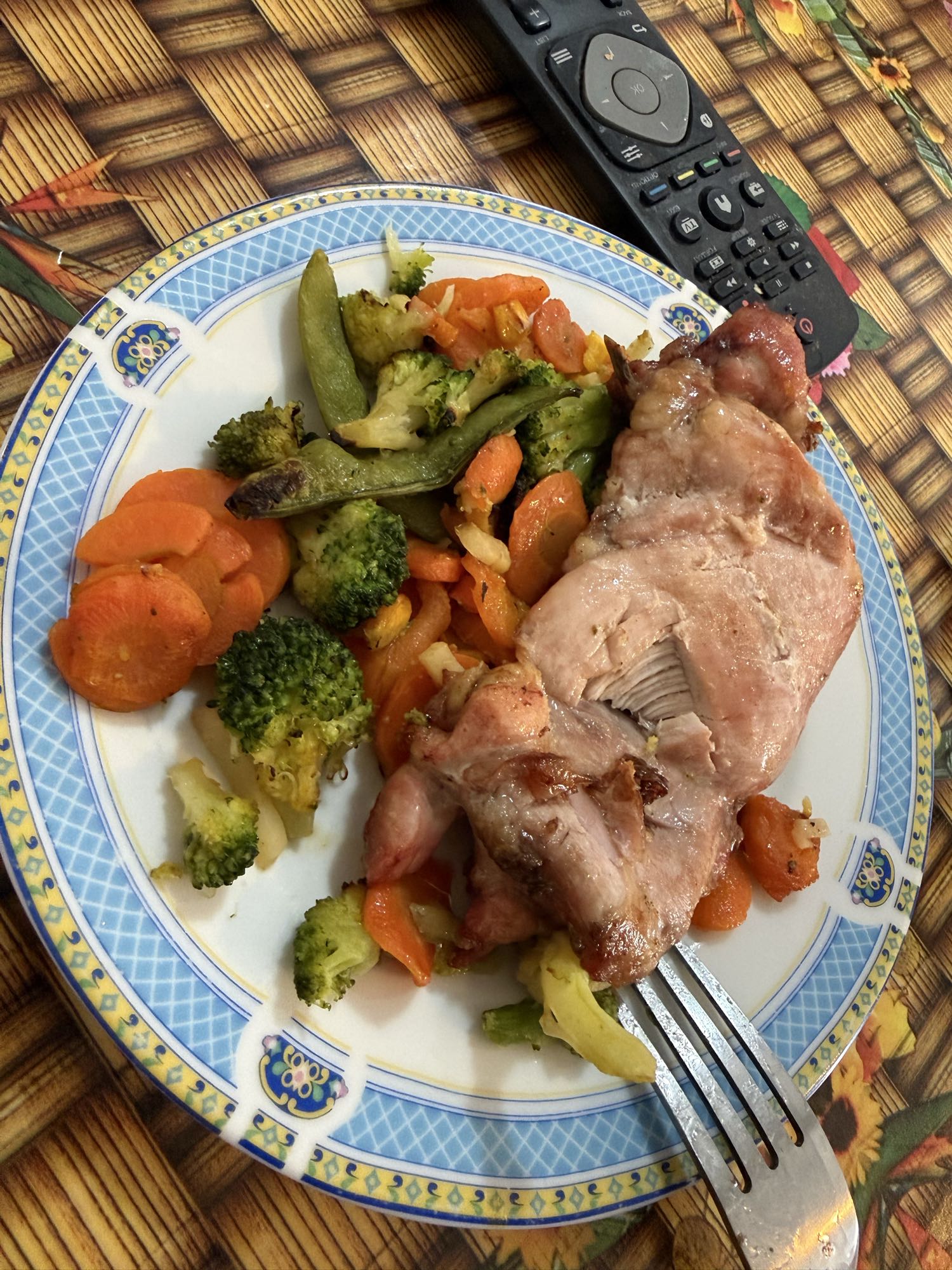 Pui cu legume la abur