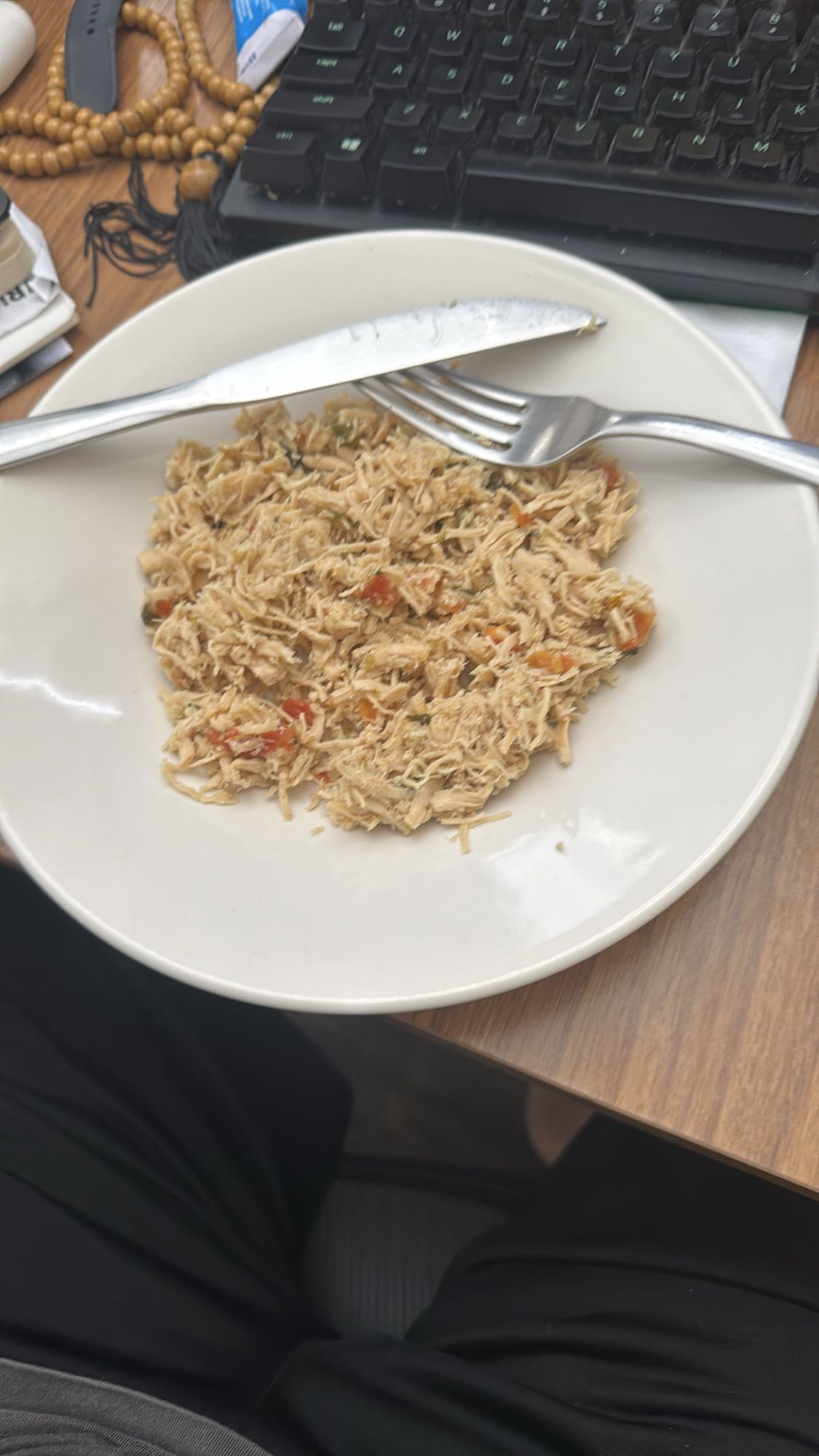 Frango desfiado com legumes