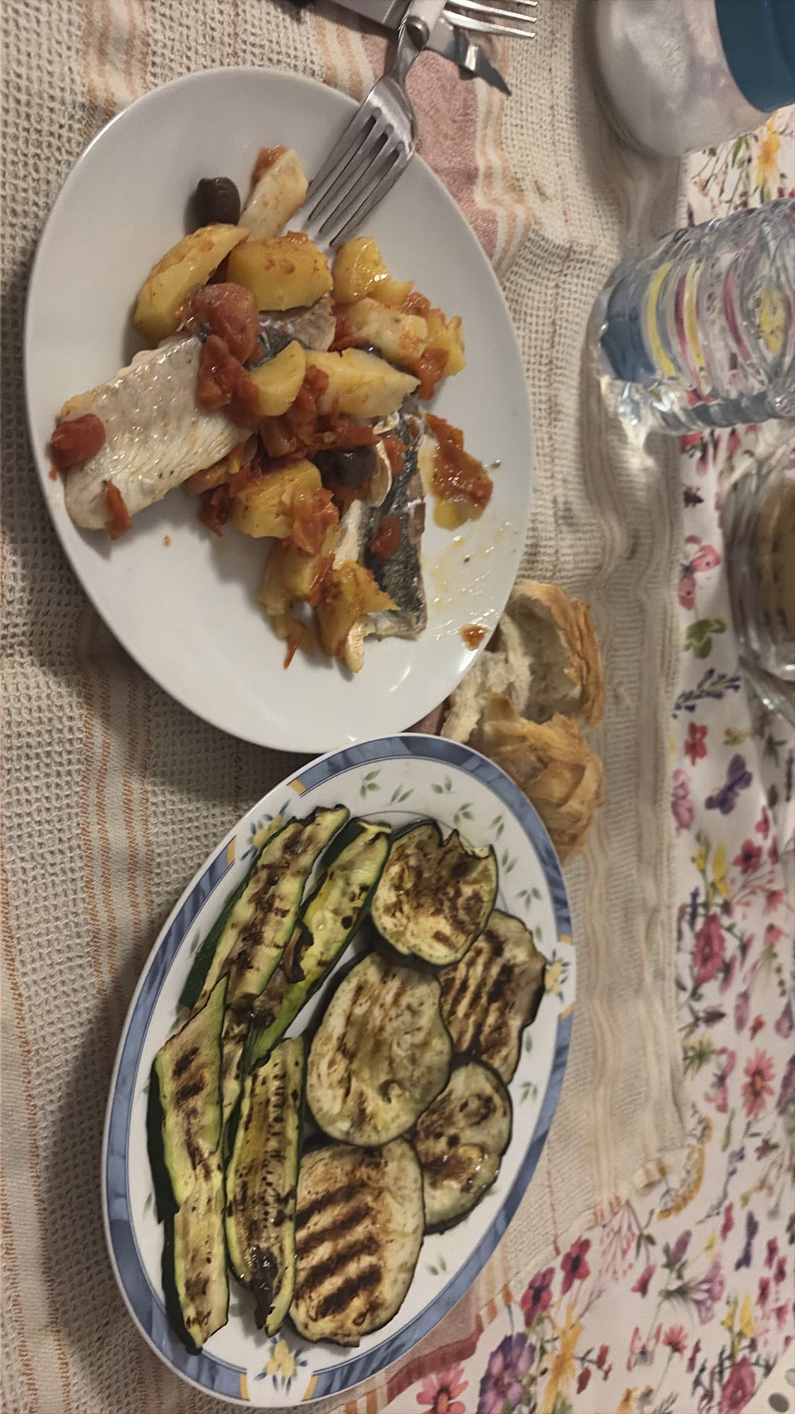 Pesce con verdure grigliate