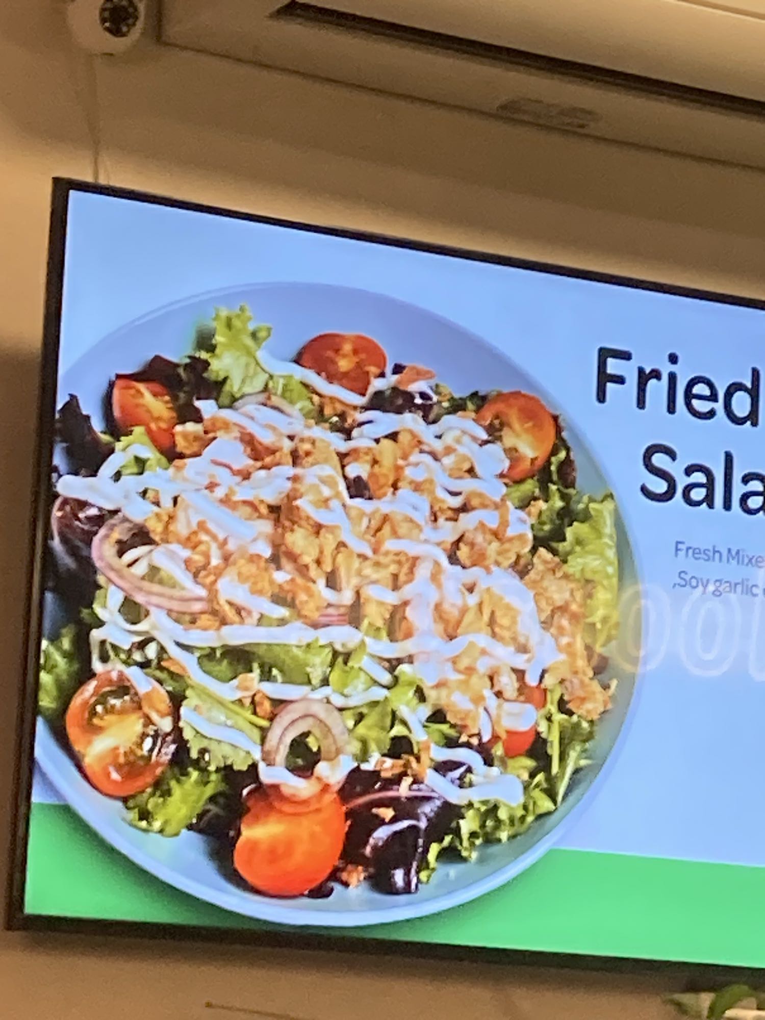 Friterad kycklingsallad