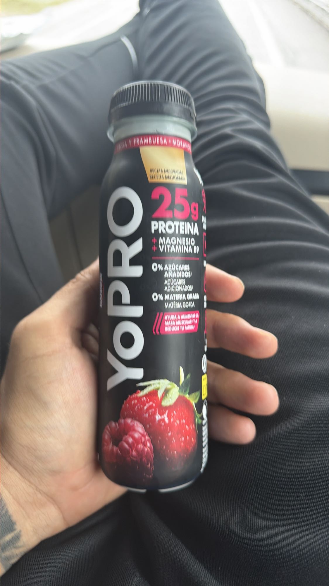 YoPRO căpșuni și zmeură