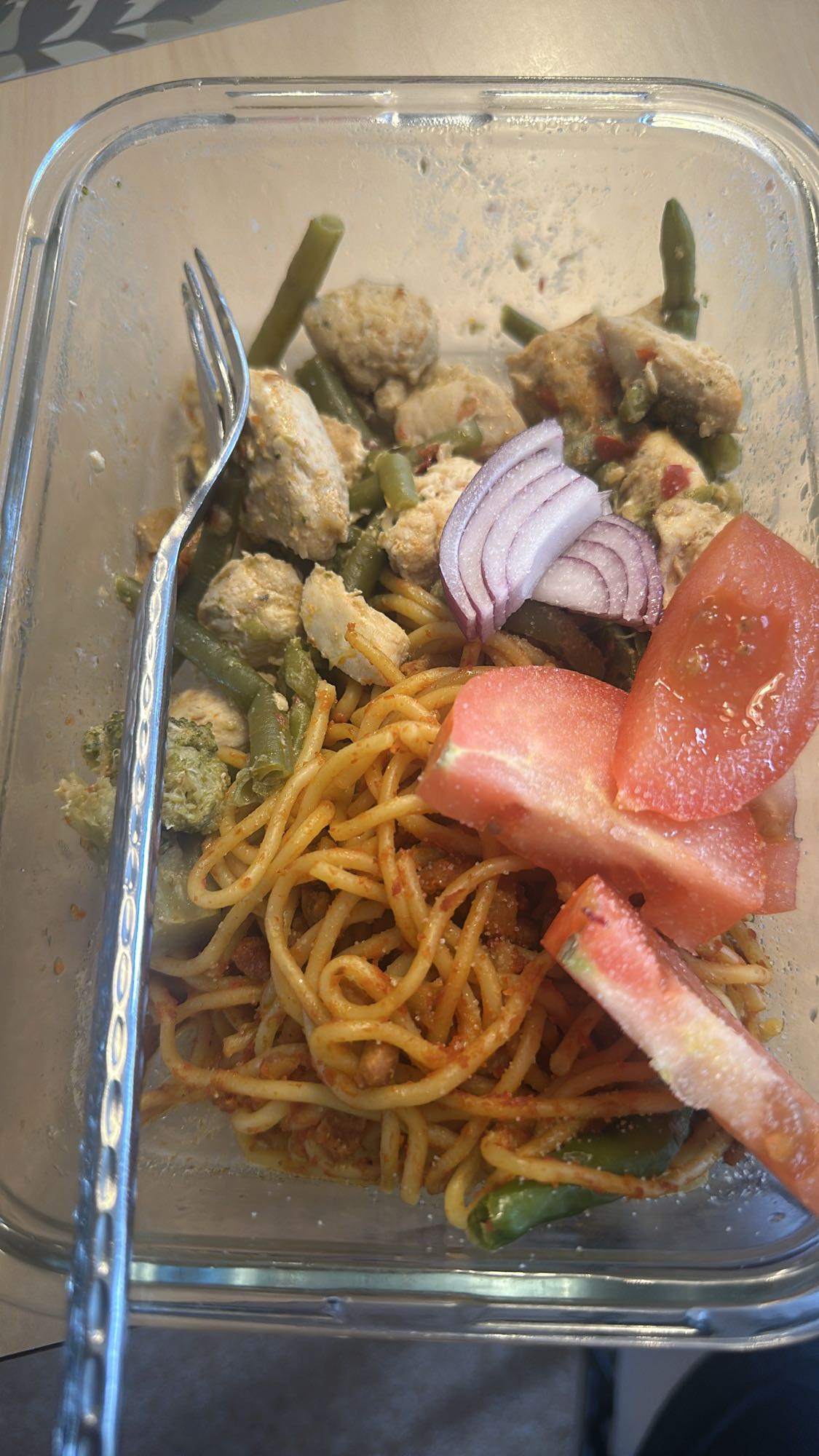 Kycklingpasta med grönsaker