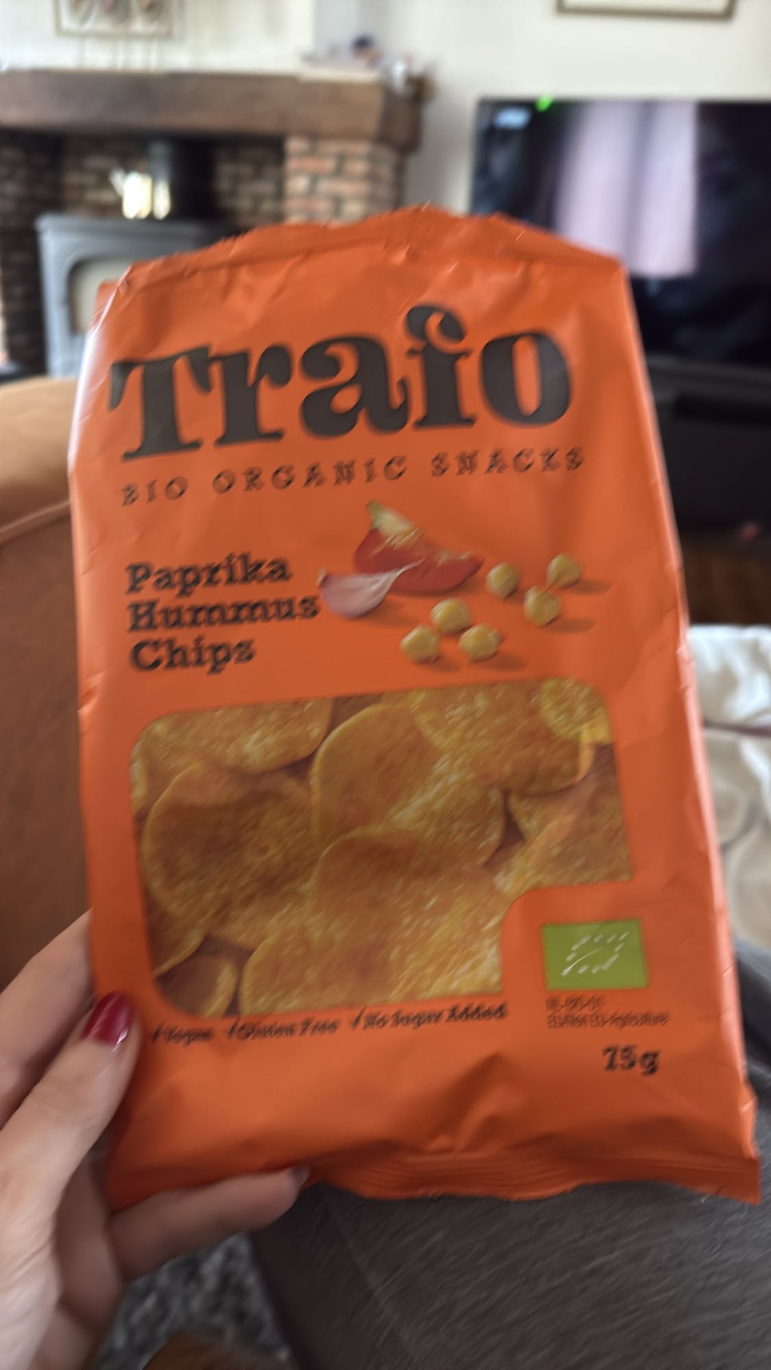 Paprika hummus chips