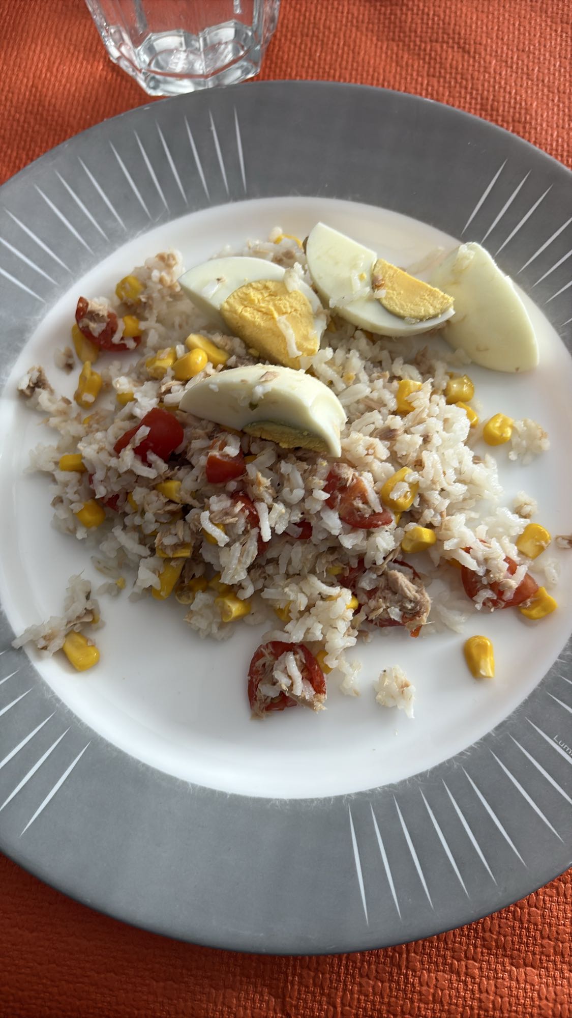 Salade de riz œuf thon