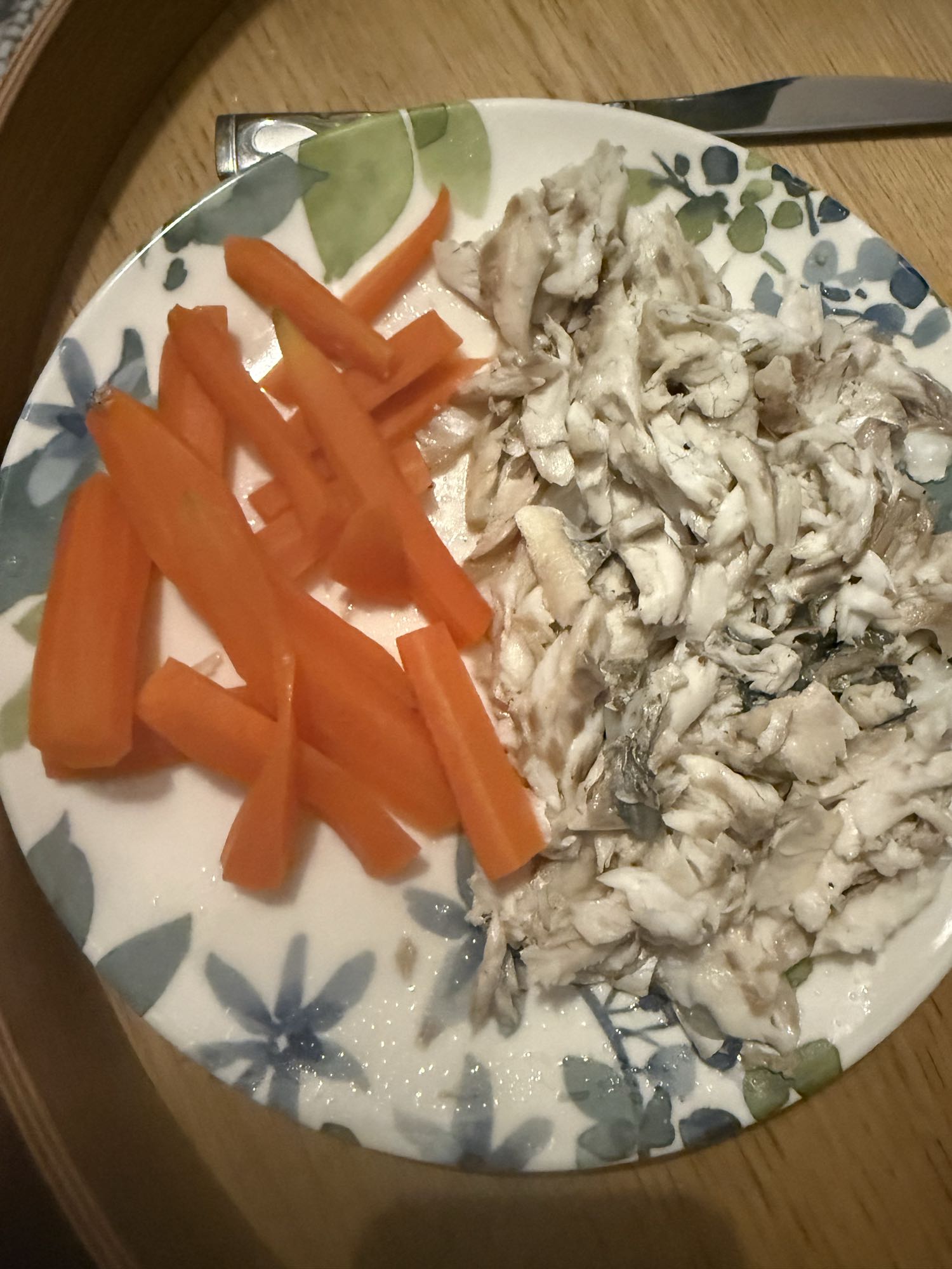 Balık ve havuç tabağı