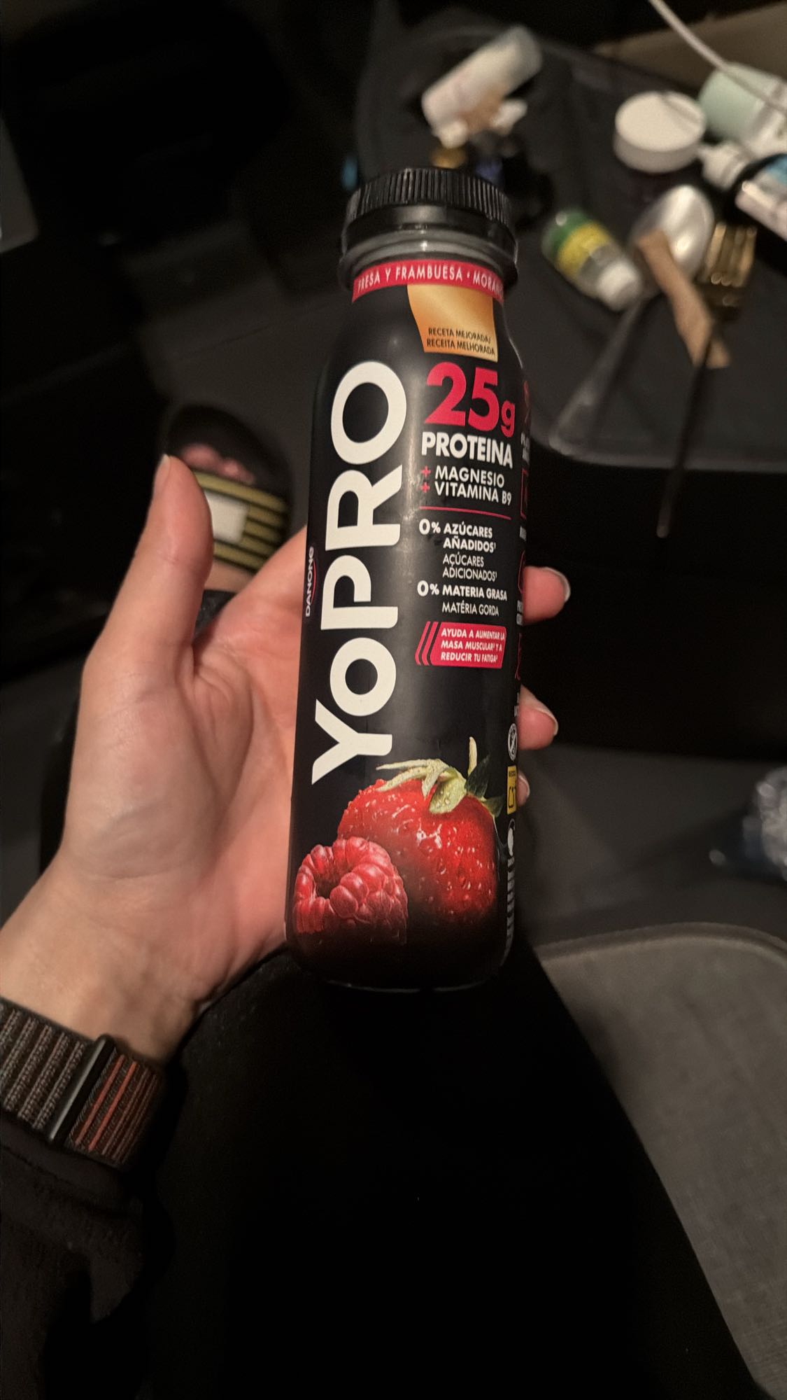 YoPRO căpșuni și zmeură