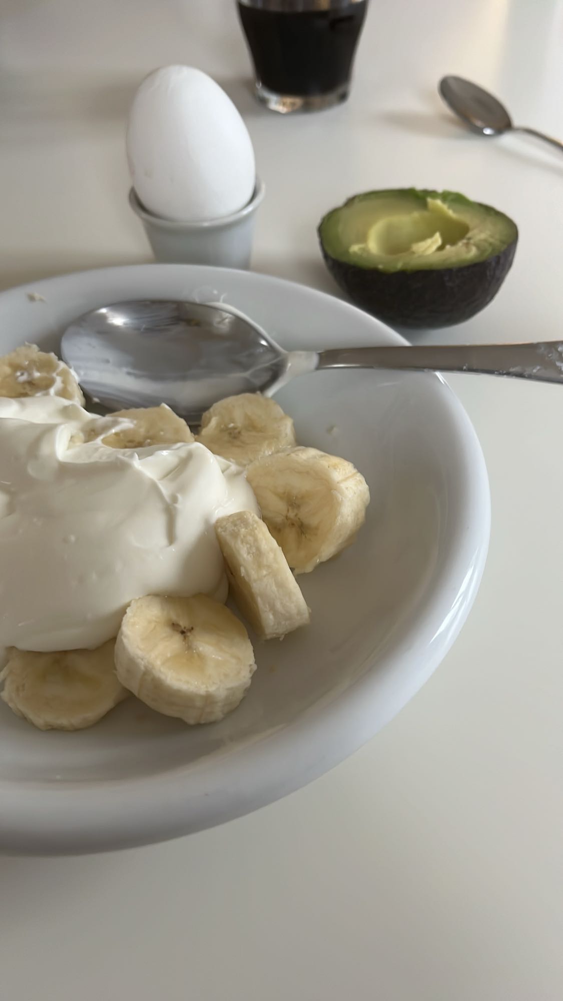 Frukost med banan och ägg