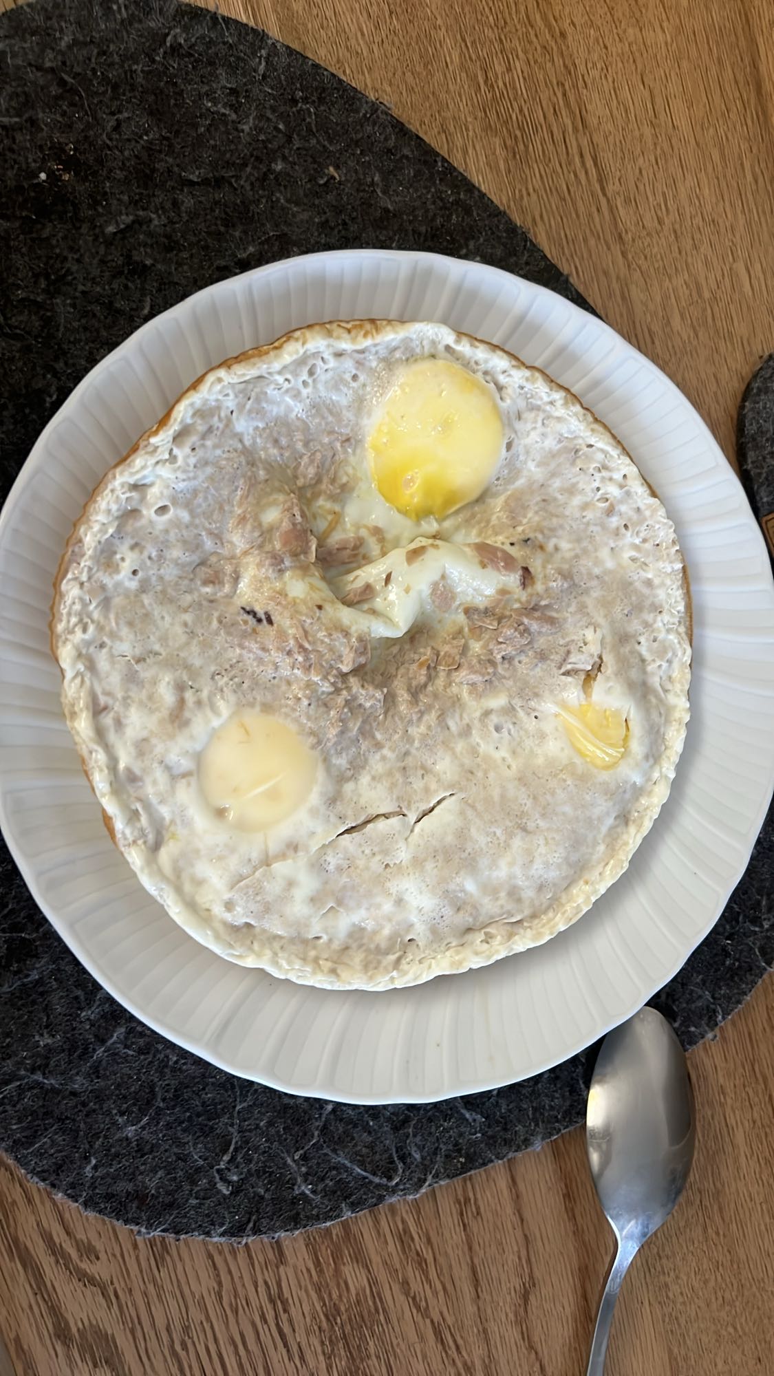 Yumurta ve Ton Balıklı Omlet