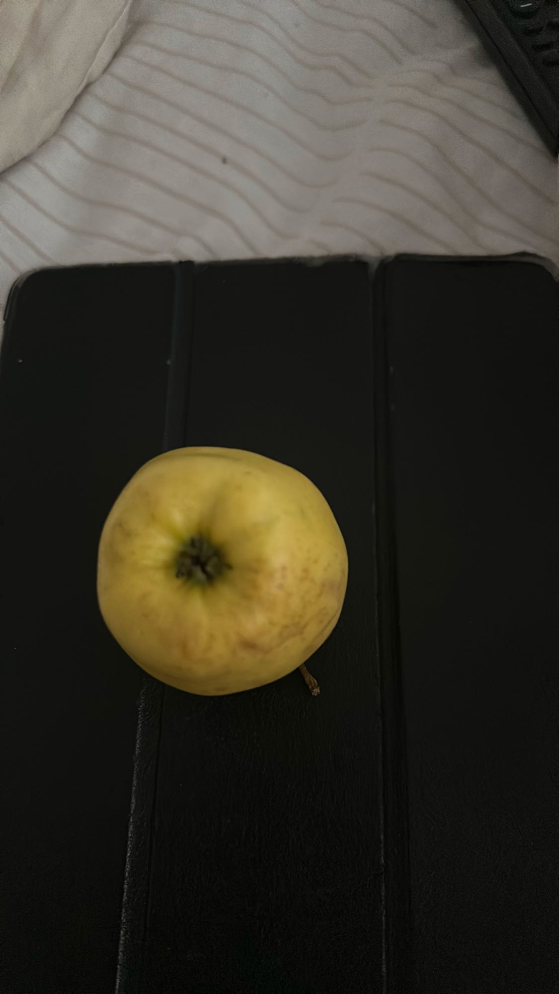 Yellow apple