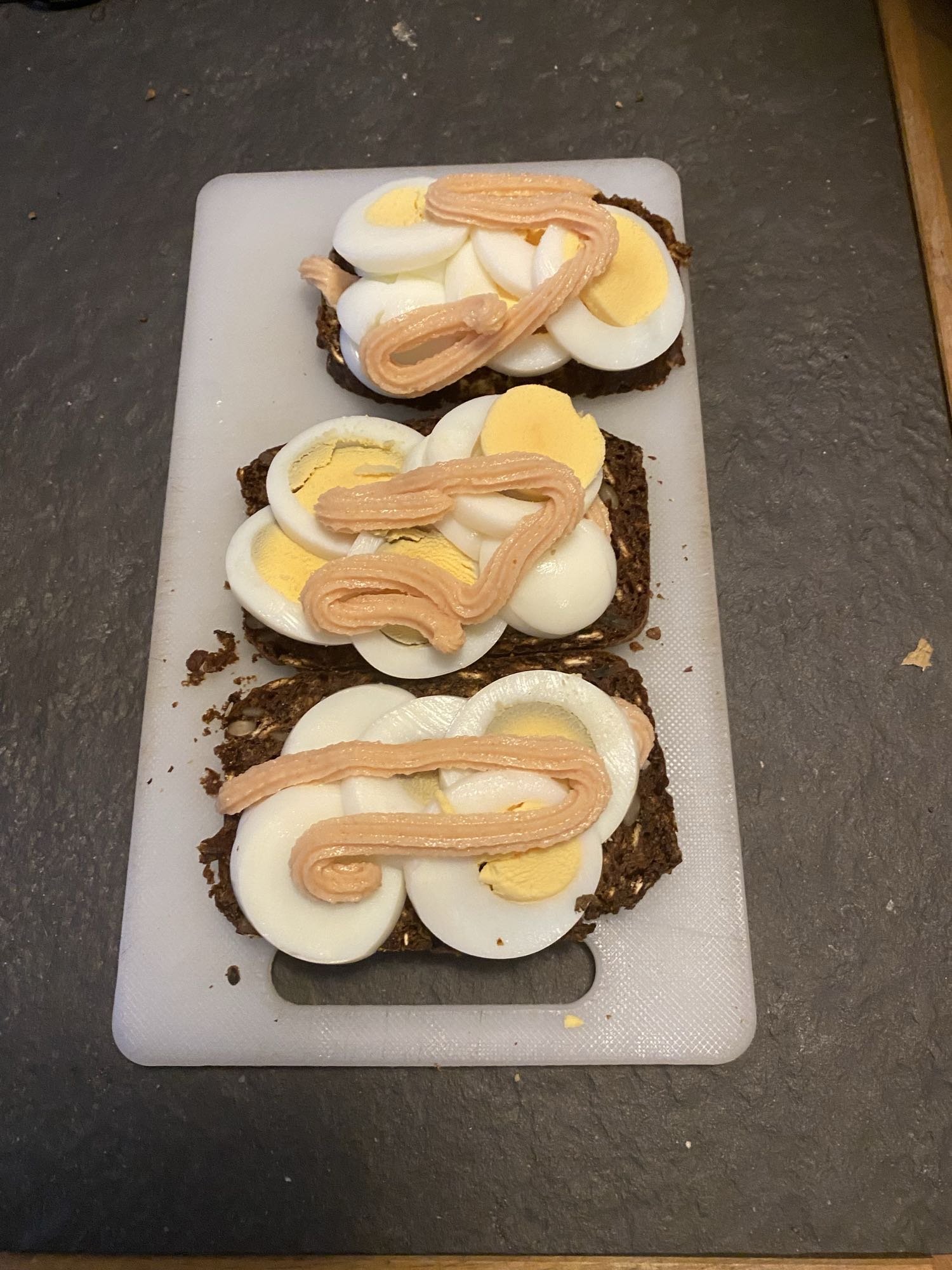 Äggmackor med kaviar