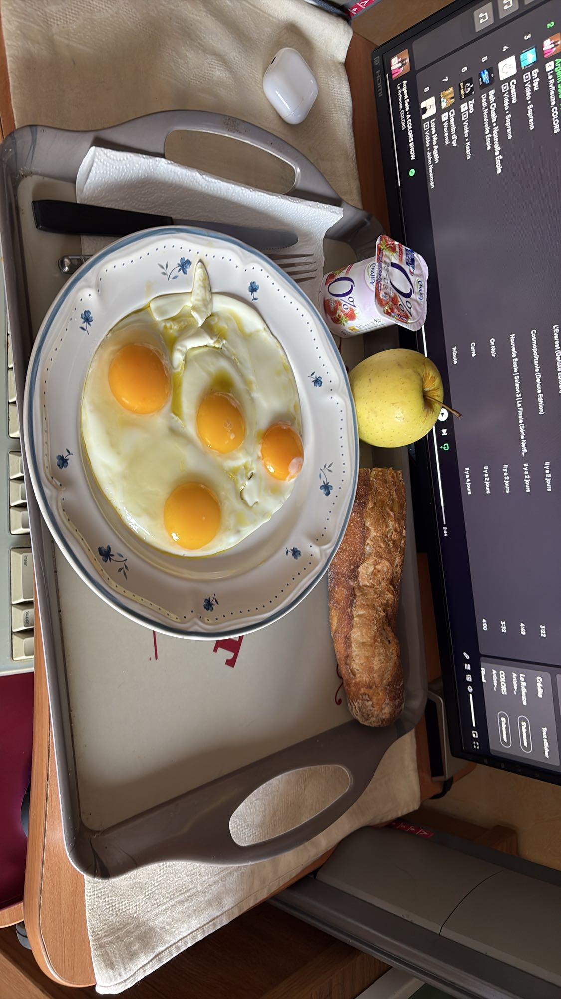 Petit-déjeuner complet