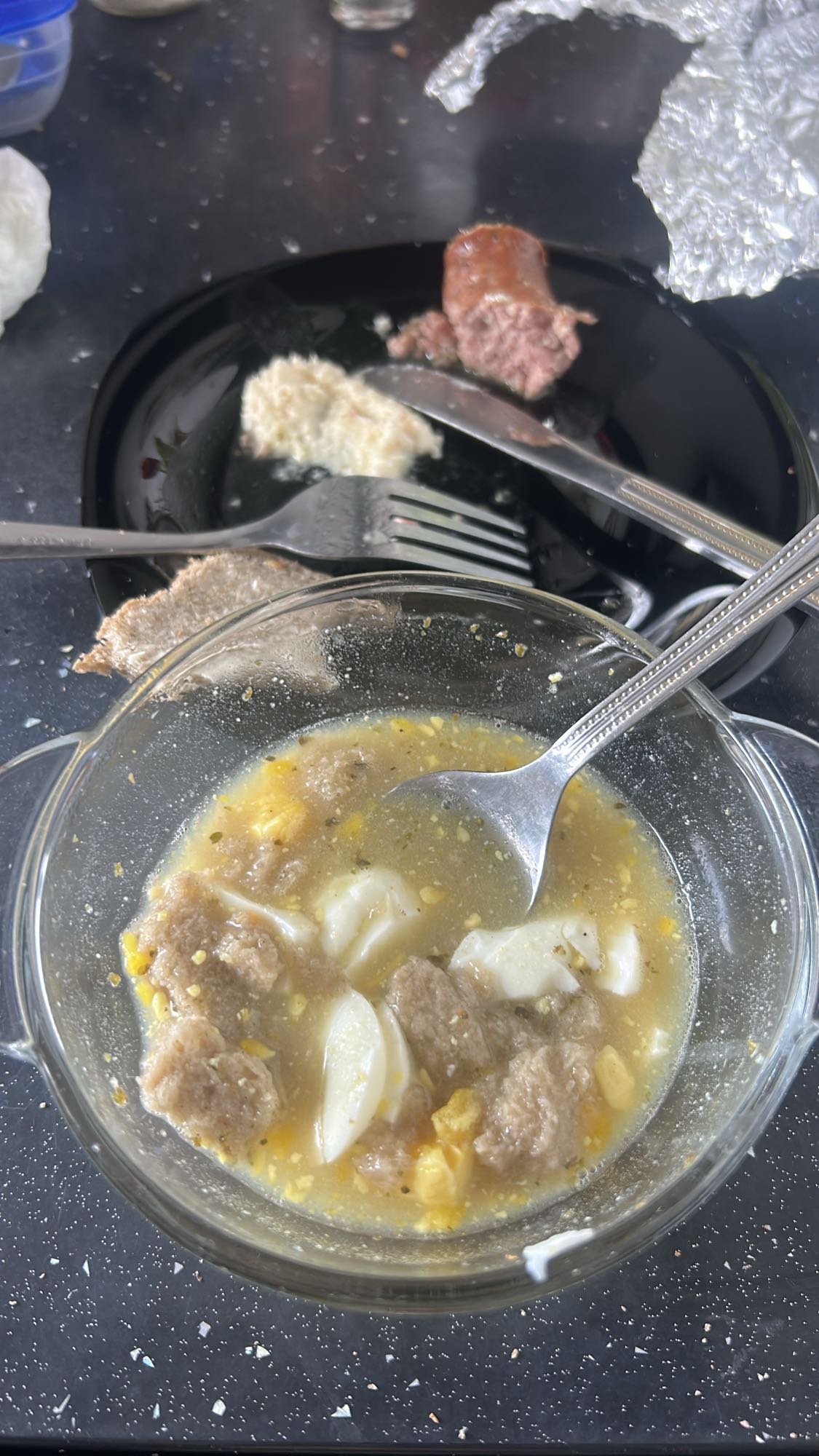 żurek z białą kiełbasą