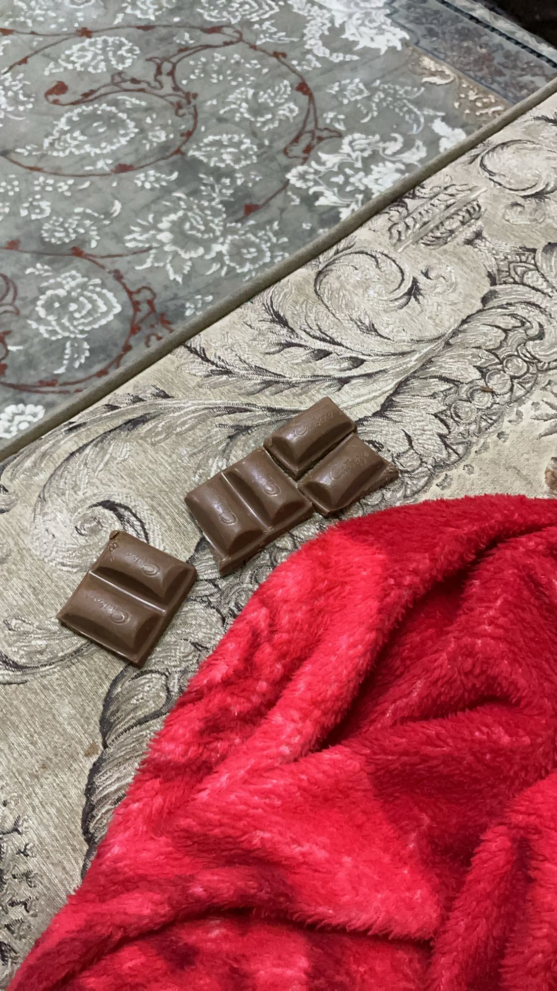 Milk Chocolate Pieces