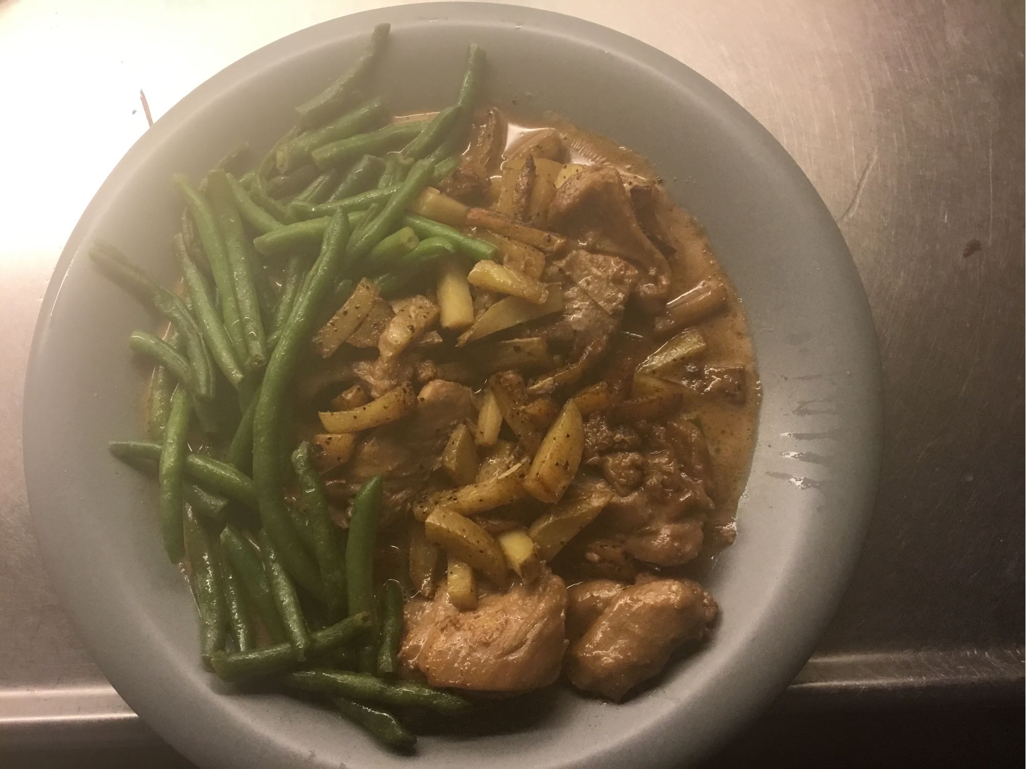 Kycklinggryta med bönor